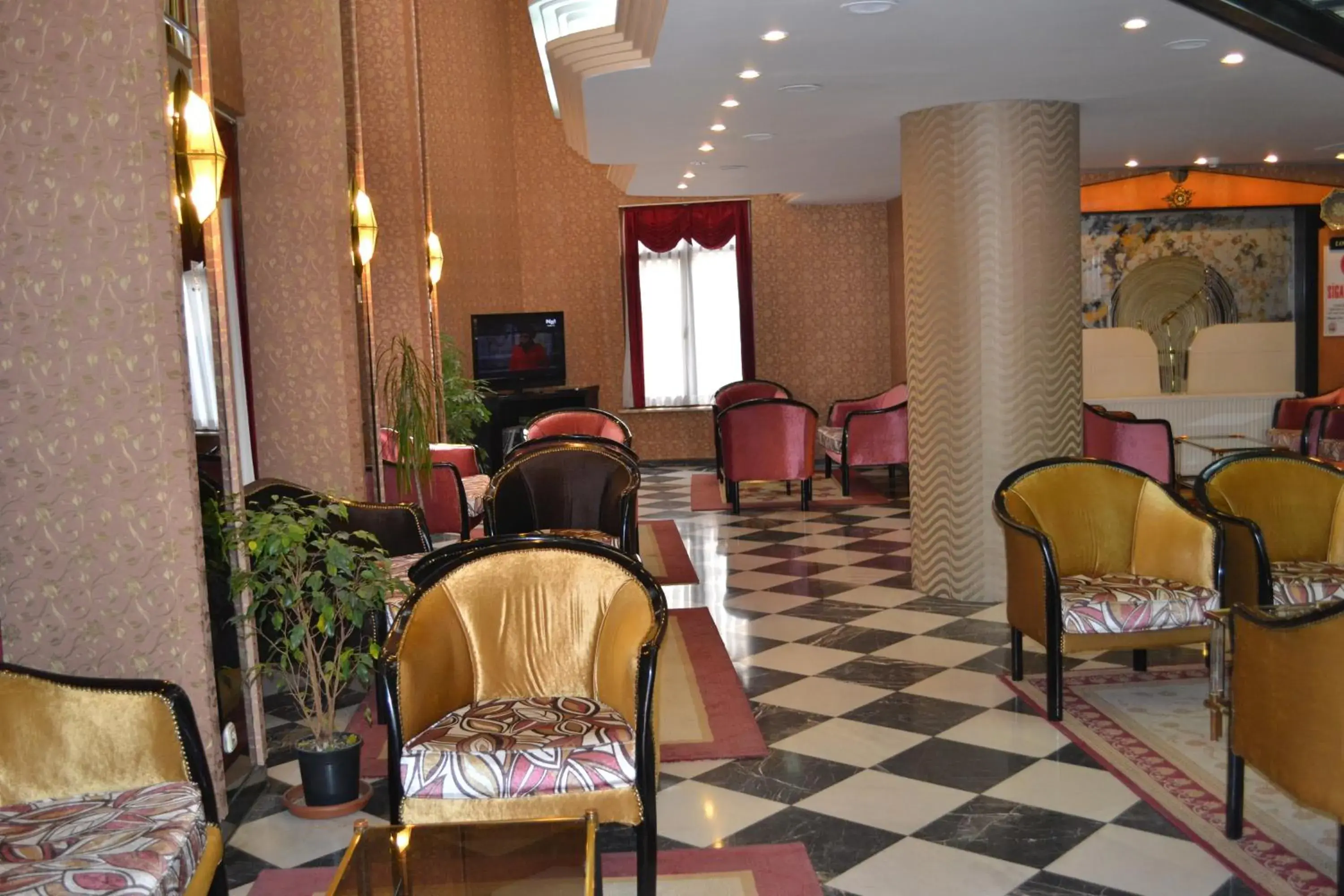 Lounge or bar, Restaurant/Places to Eat in Tayhan Hotel