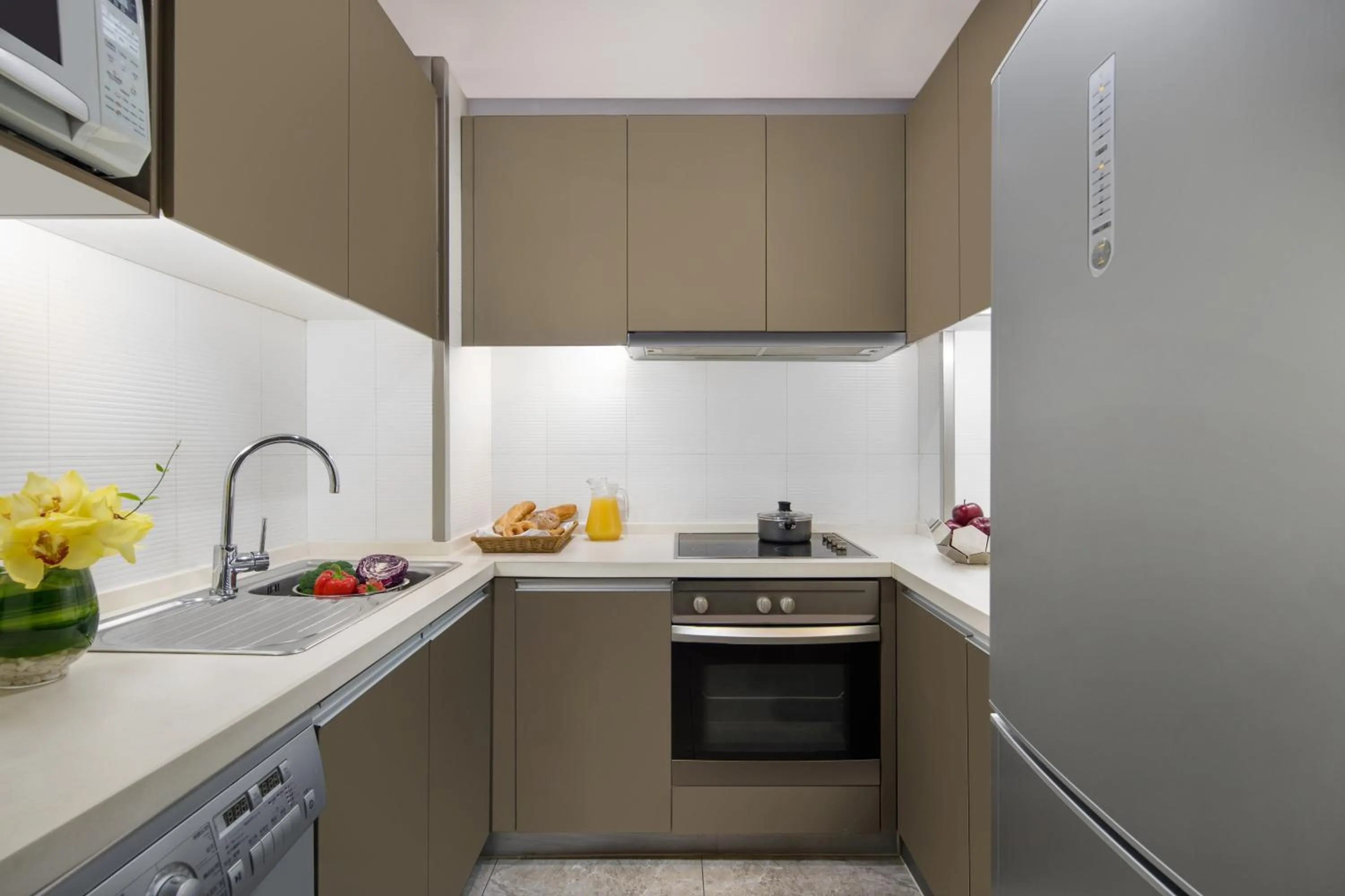 Kitchen or kitchenette in Somerset Emerald City Suzhou