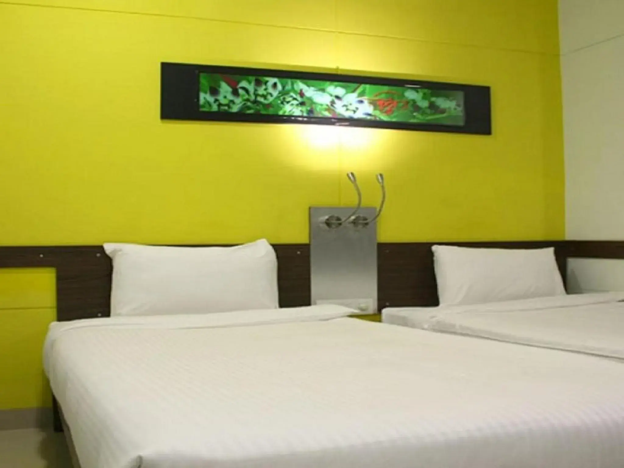 Bed in Ginger Hotel - Noida 63