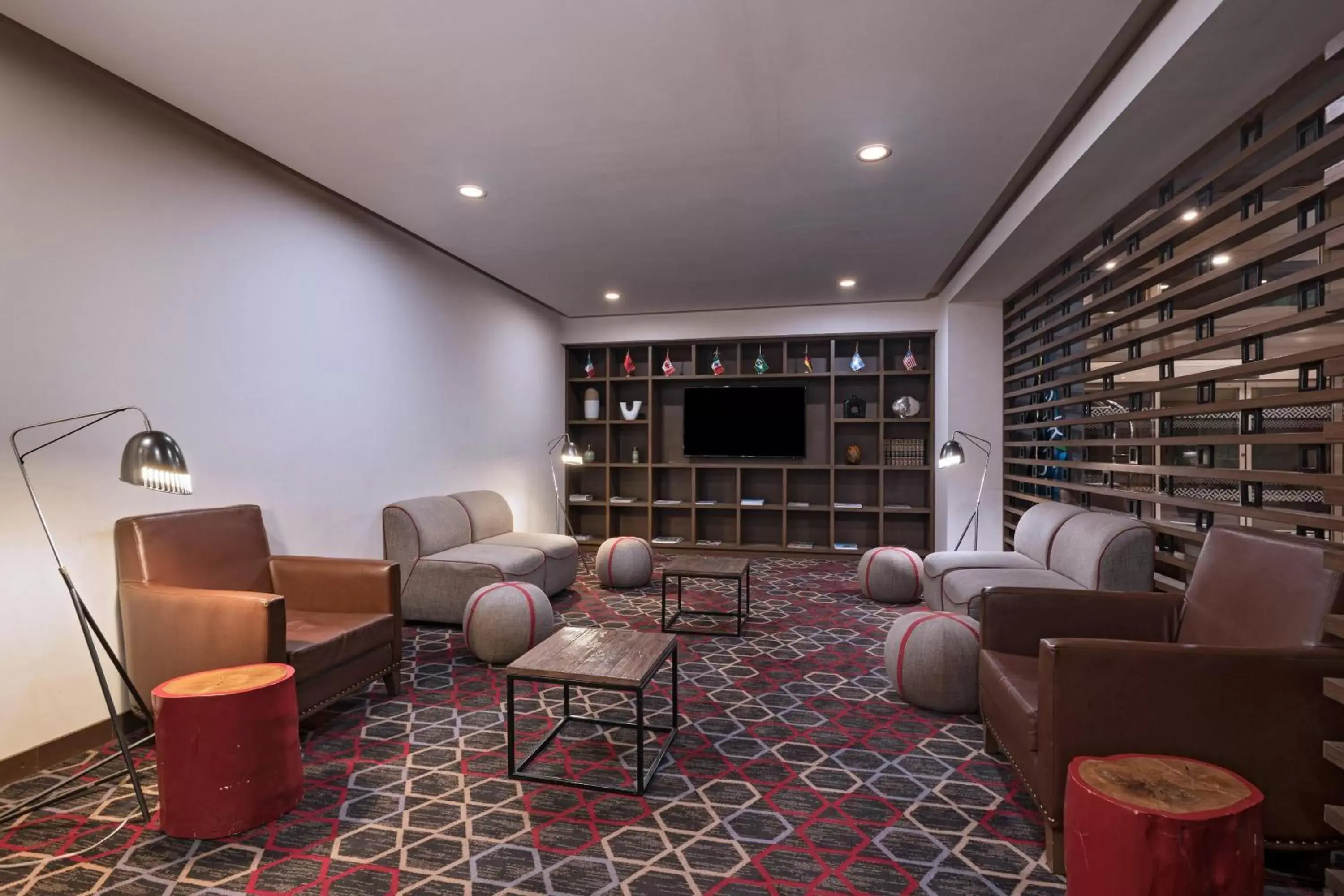 Lobby or reception, Lounge/Bar in Four Points by Sheraton Galerias Monterrey