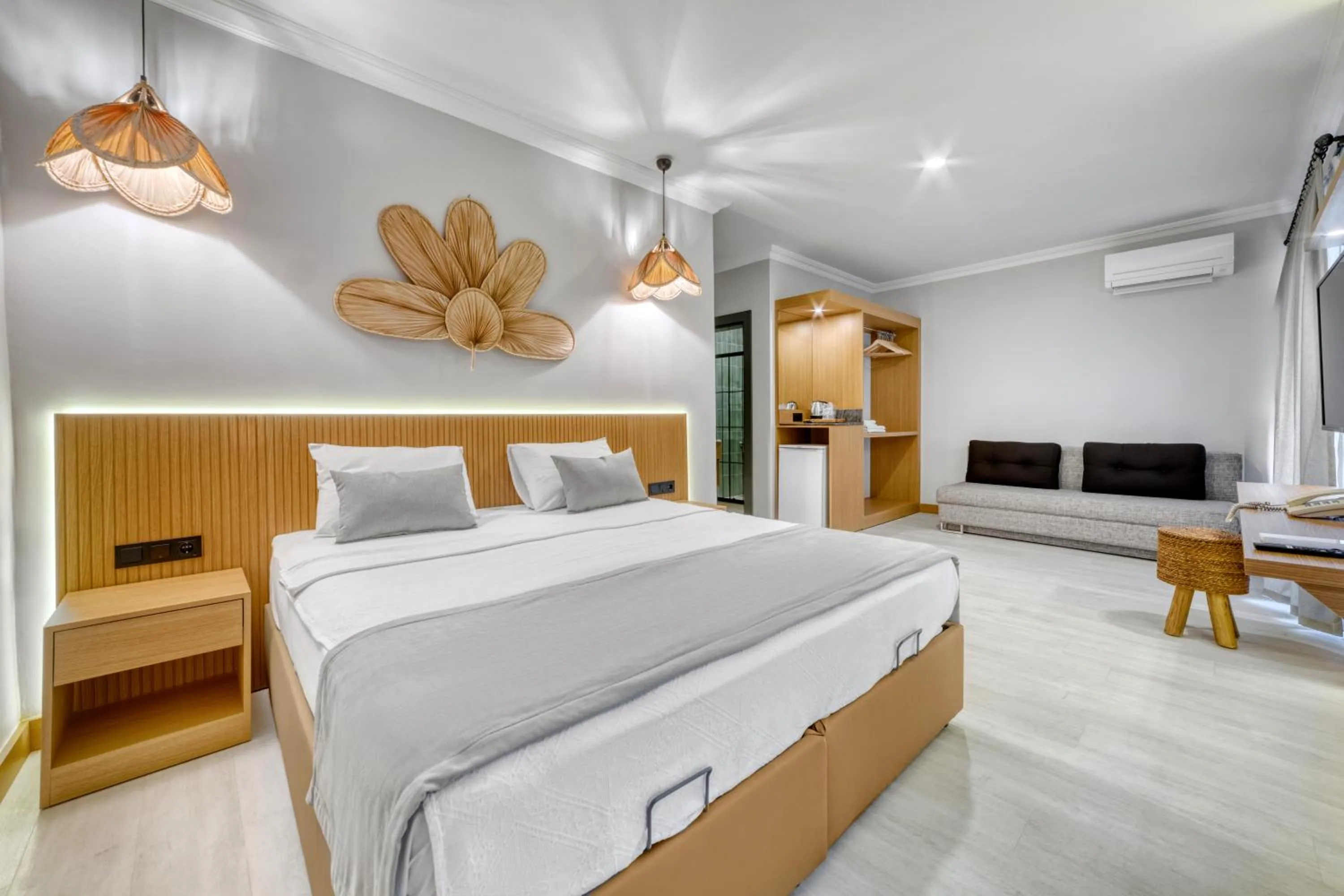 Photo of the whole room, Bed in Hildegard Hotel