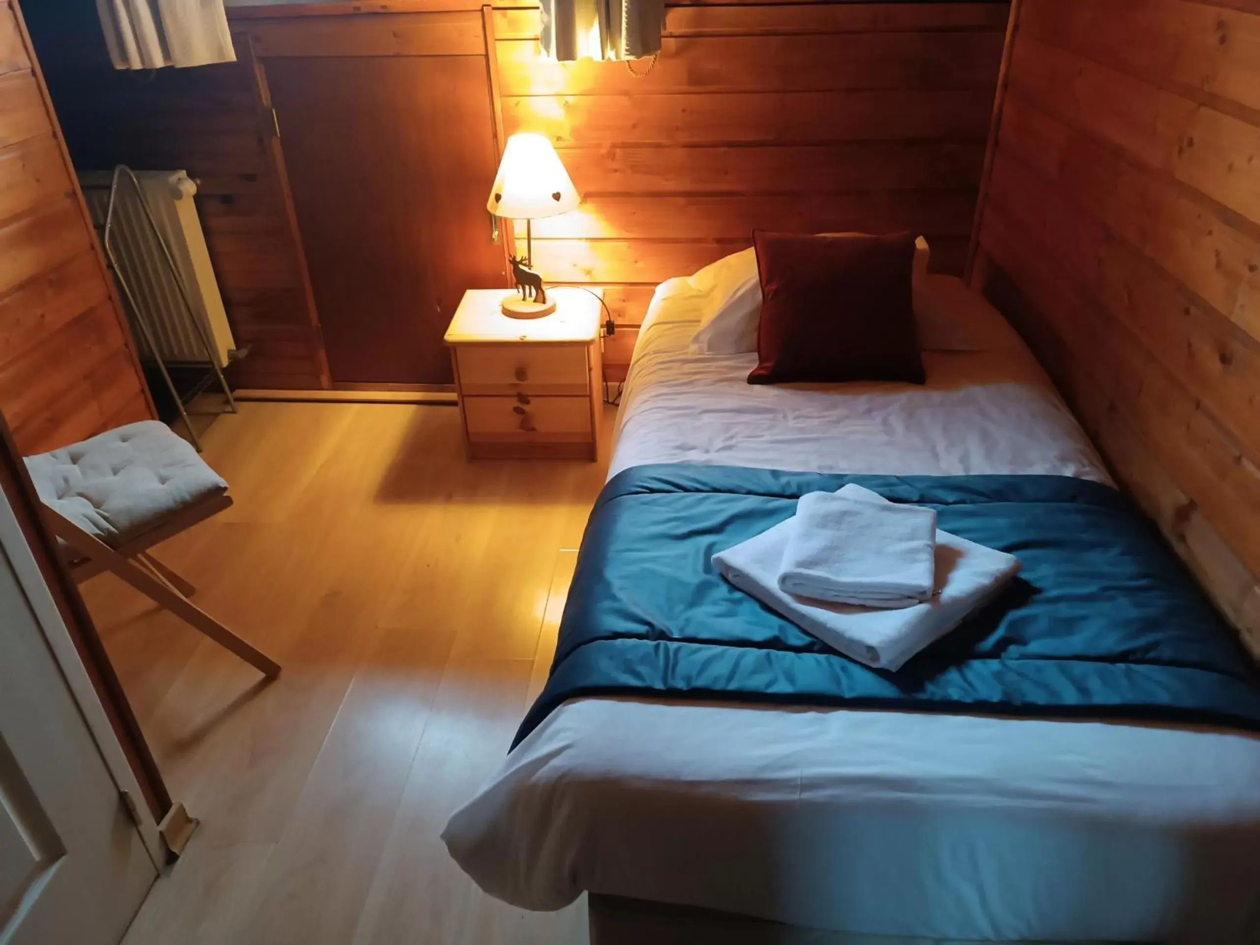 Standard Quadruple Room in Hôtel de l'Impossible Standard Quadruple Room in Hôtel de l'Impossible