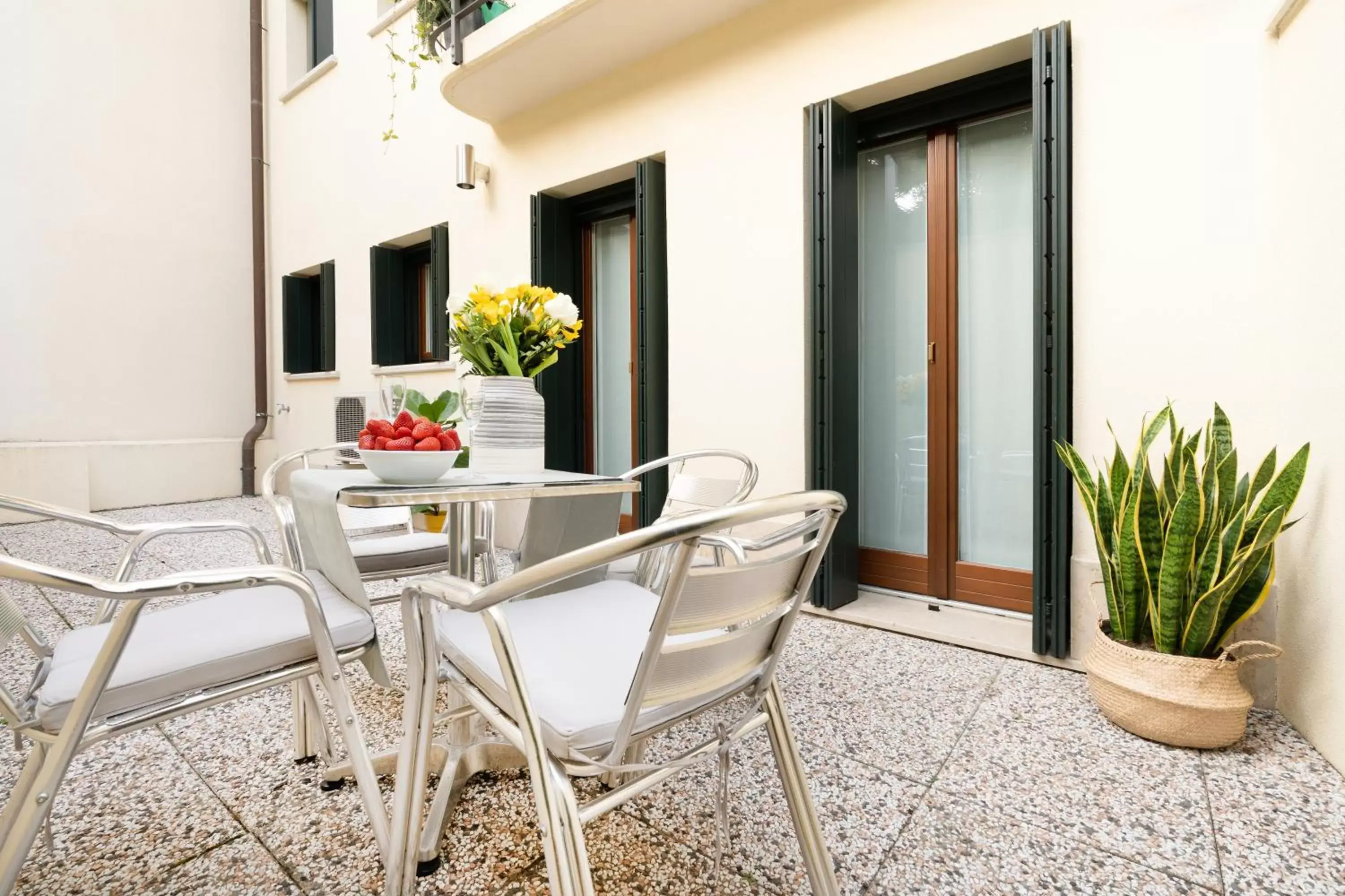 Patio in Ca' Degli Antichi Giardini Apartments