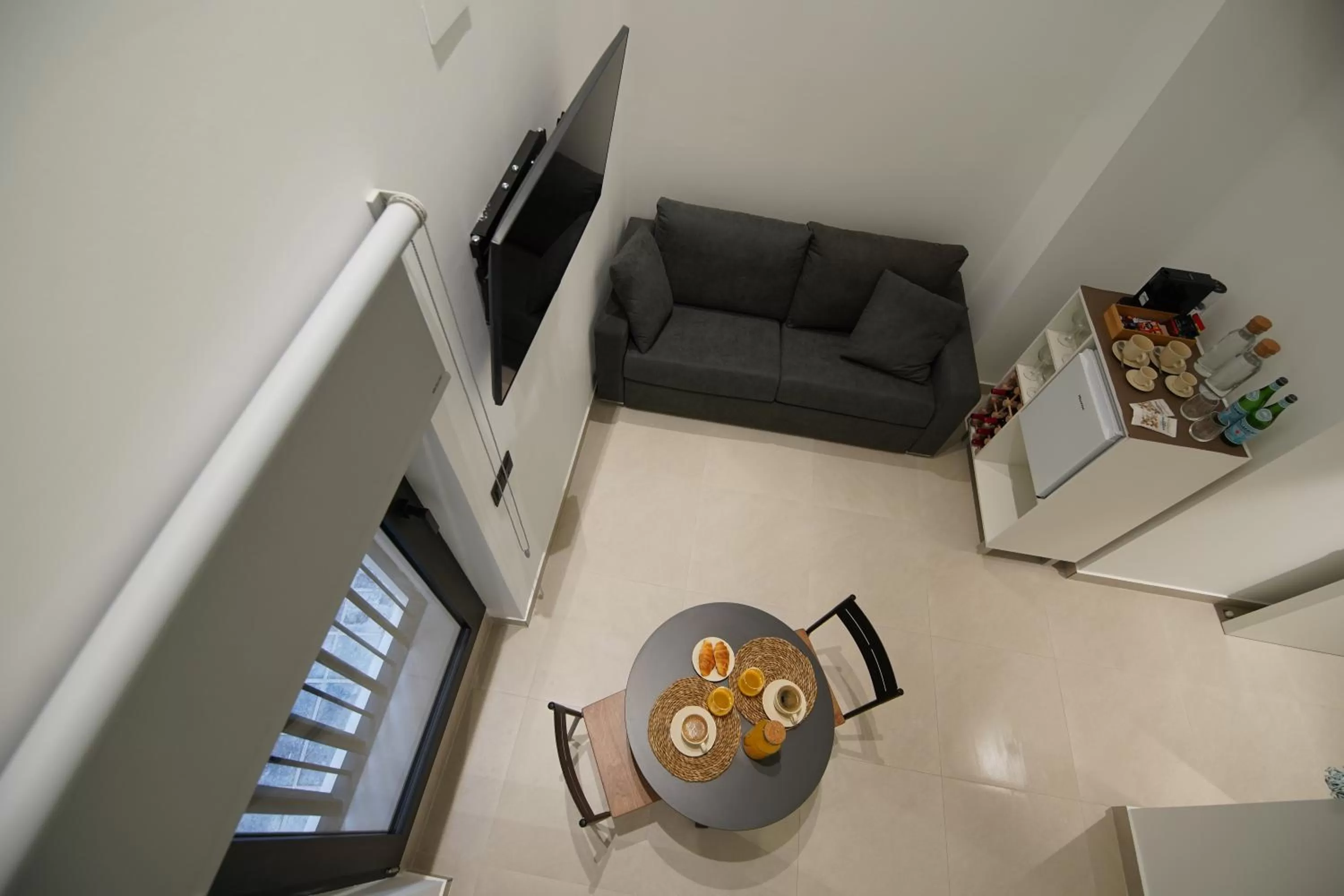 TV and multimedia in BET Apartments - Suites Puerto Valencia