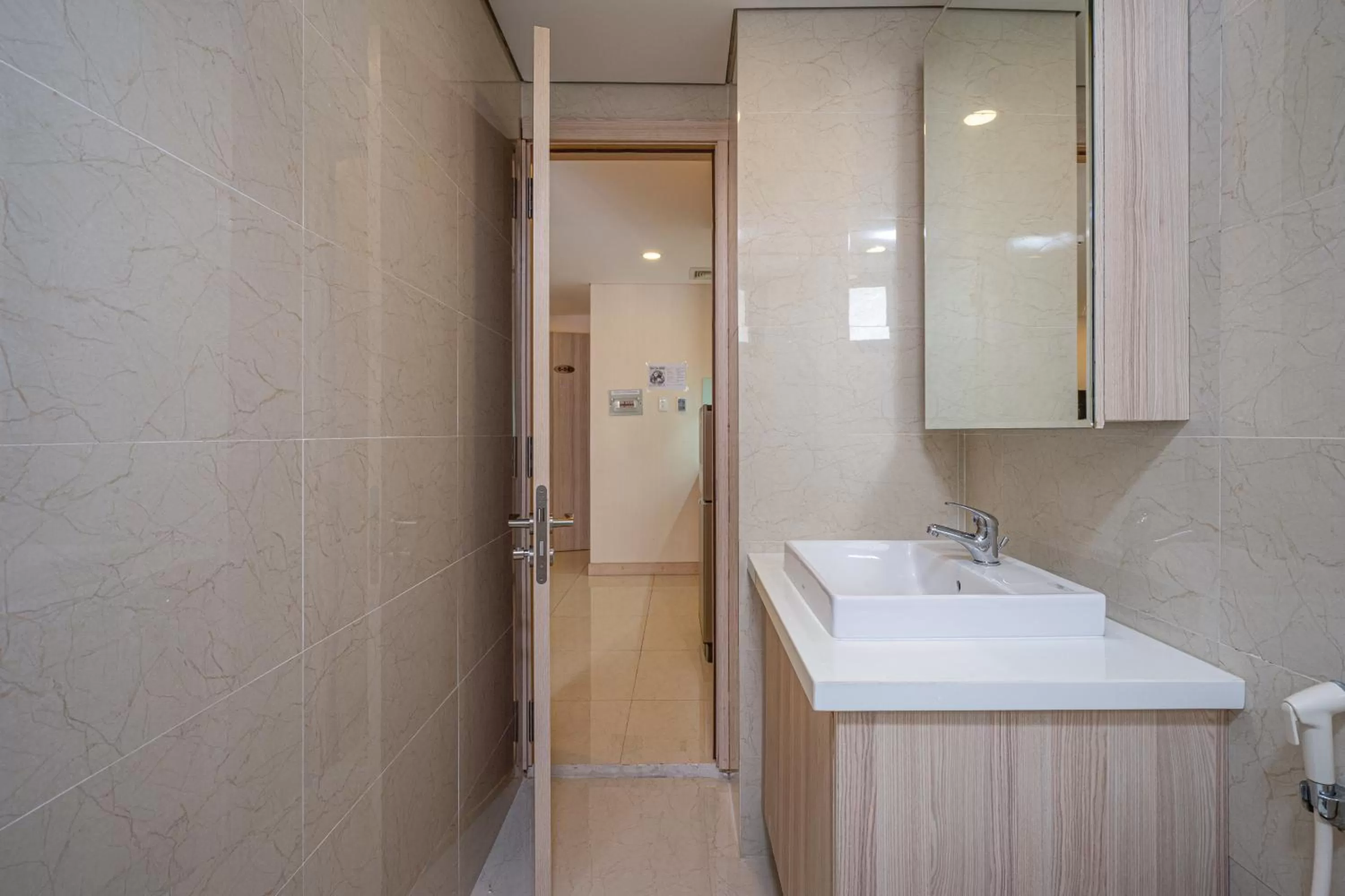 Bathroom in Luxy Park Hotel & Apartments - Notre Dame