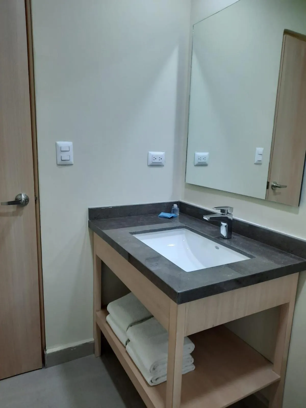 Bathroom in CHN Hotel Monterrey Santa Fe