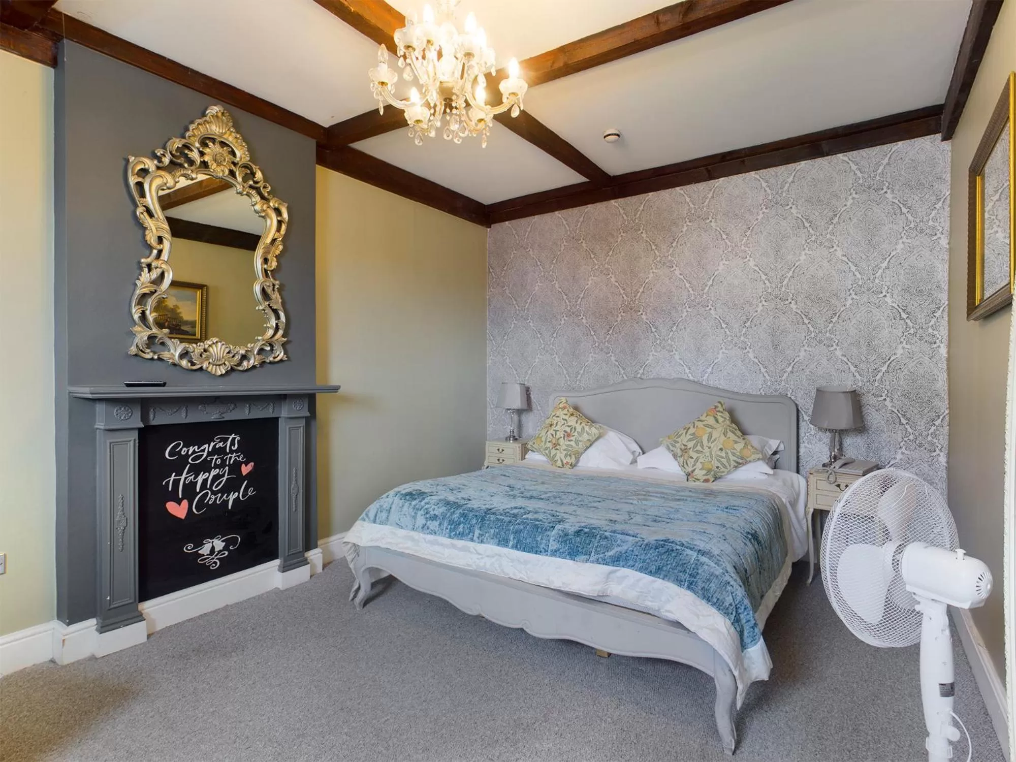 Bedroom, Bed in The Oak House Hotel