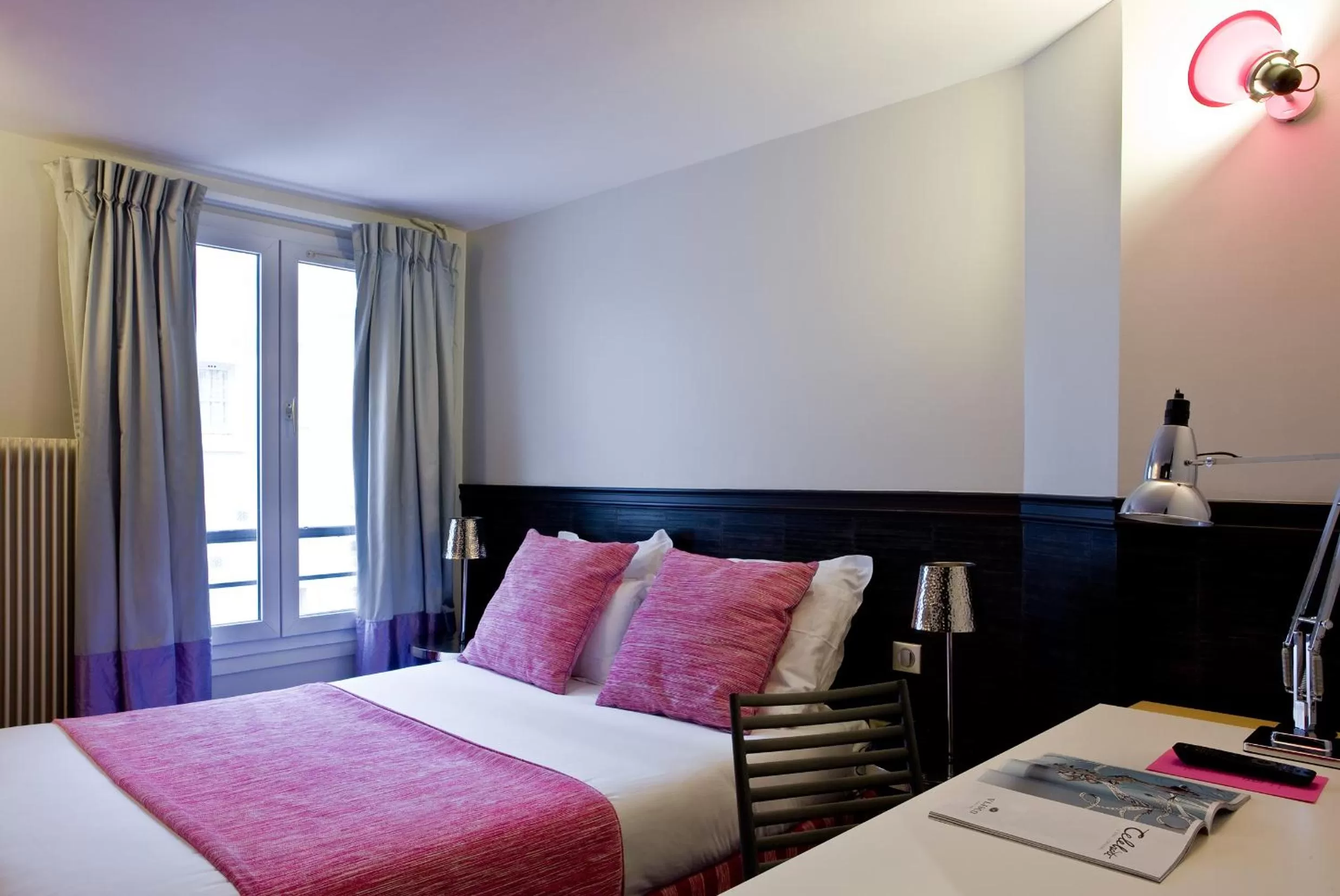 Photo of the whole room, Bed in Hotel Antin Trinité