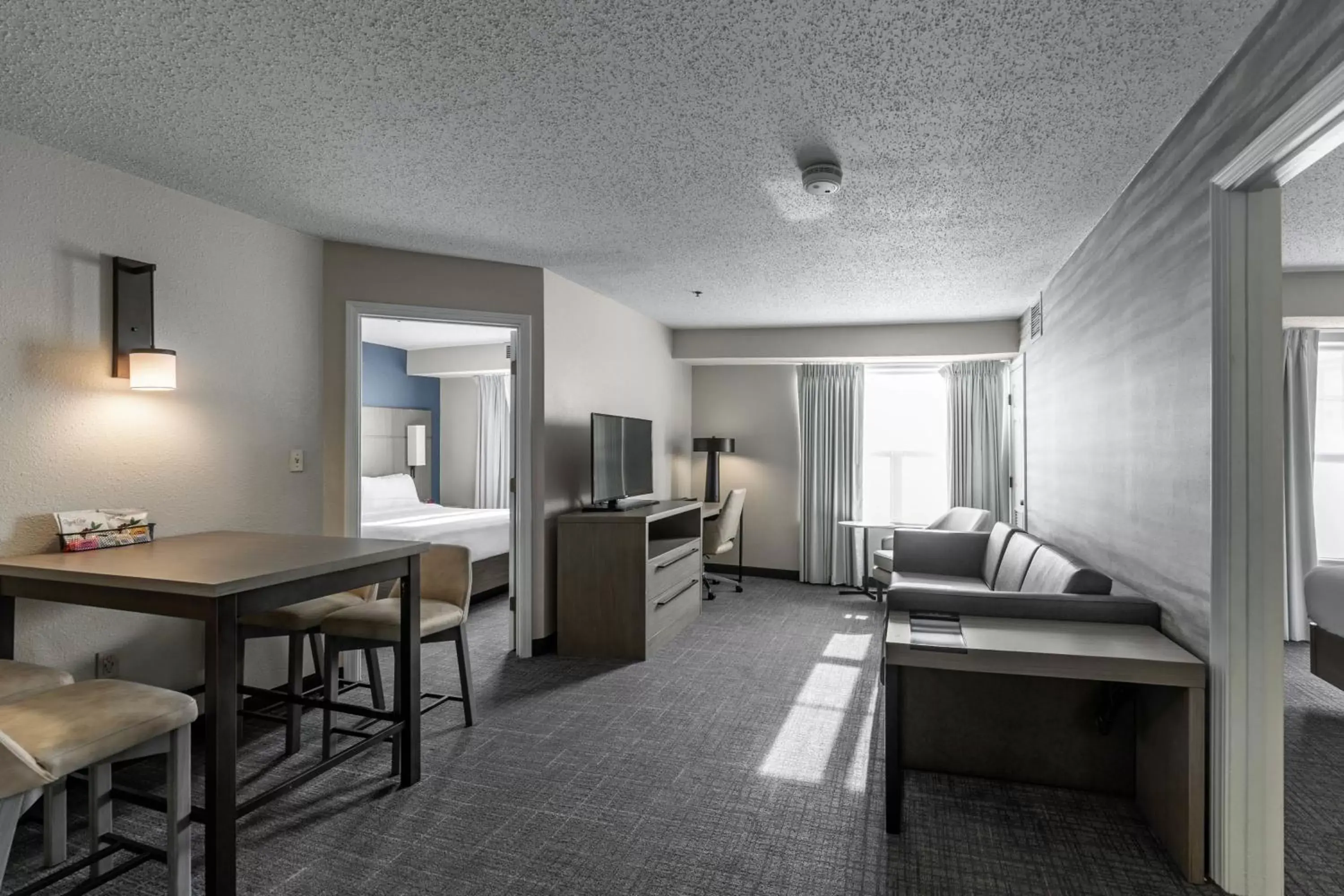 Living room, Seating Area in Residence Inn Columbus Easton