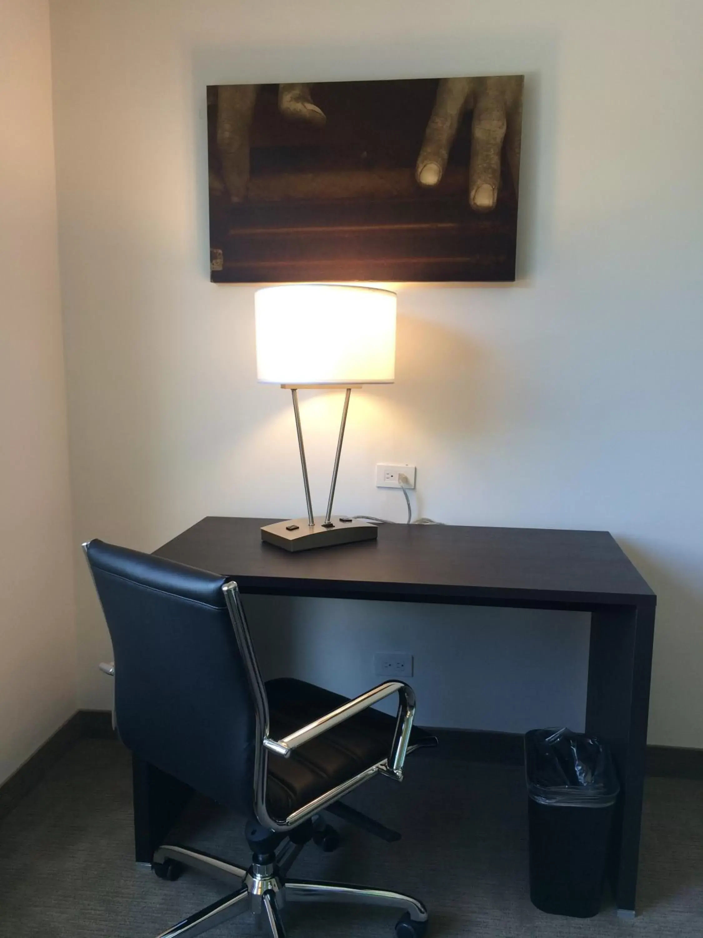 Seating area, TV/Entertainment Center in Holiday Inn Express Managua, an IHG Hotel