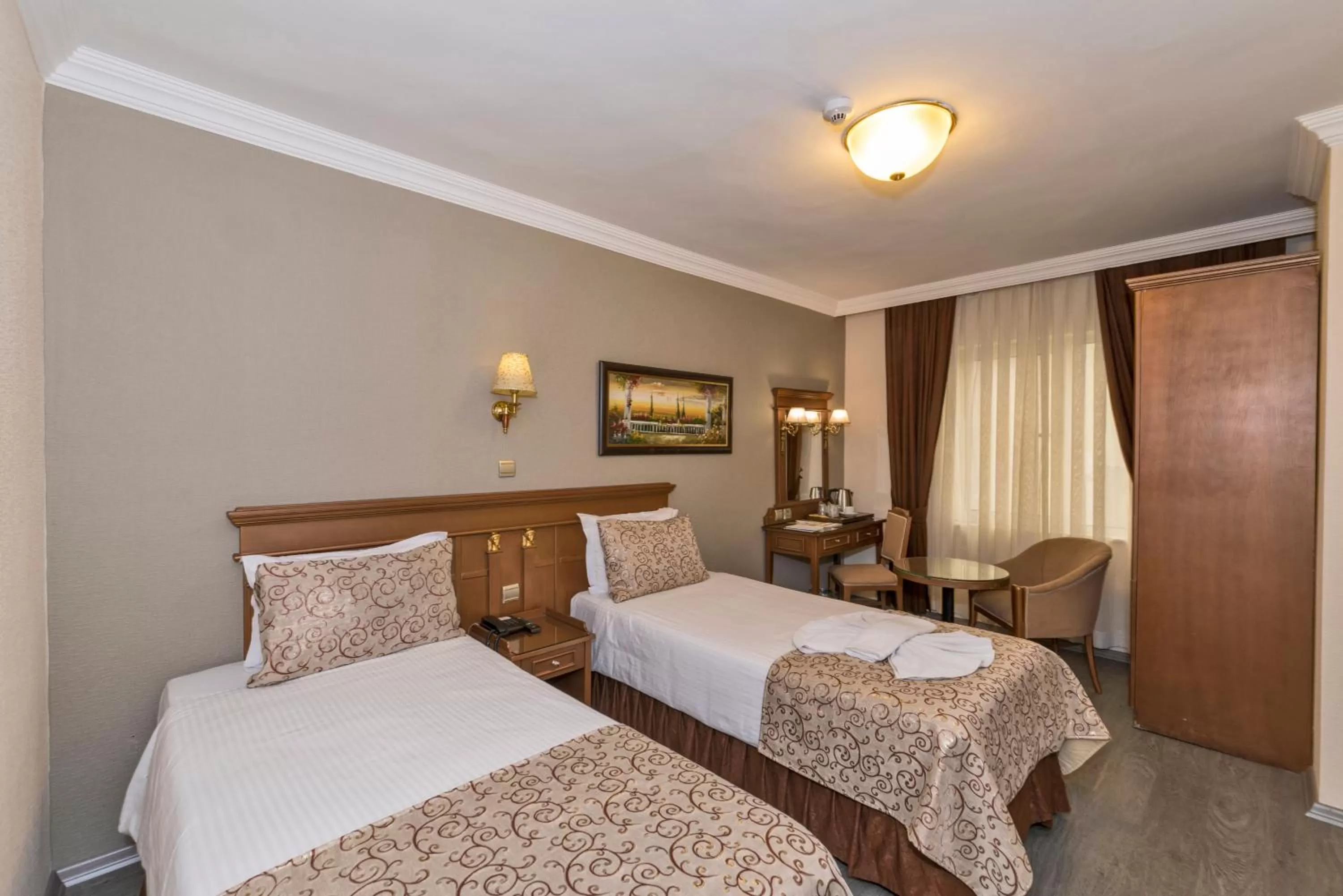 Bed in Laleli Gonen Hotel