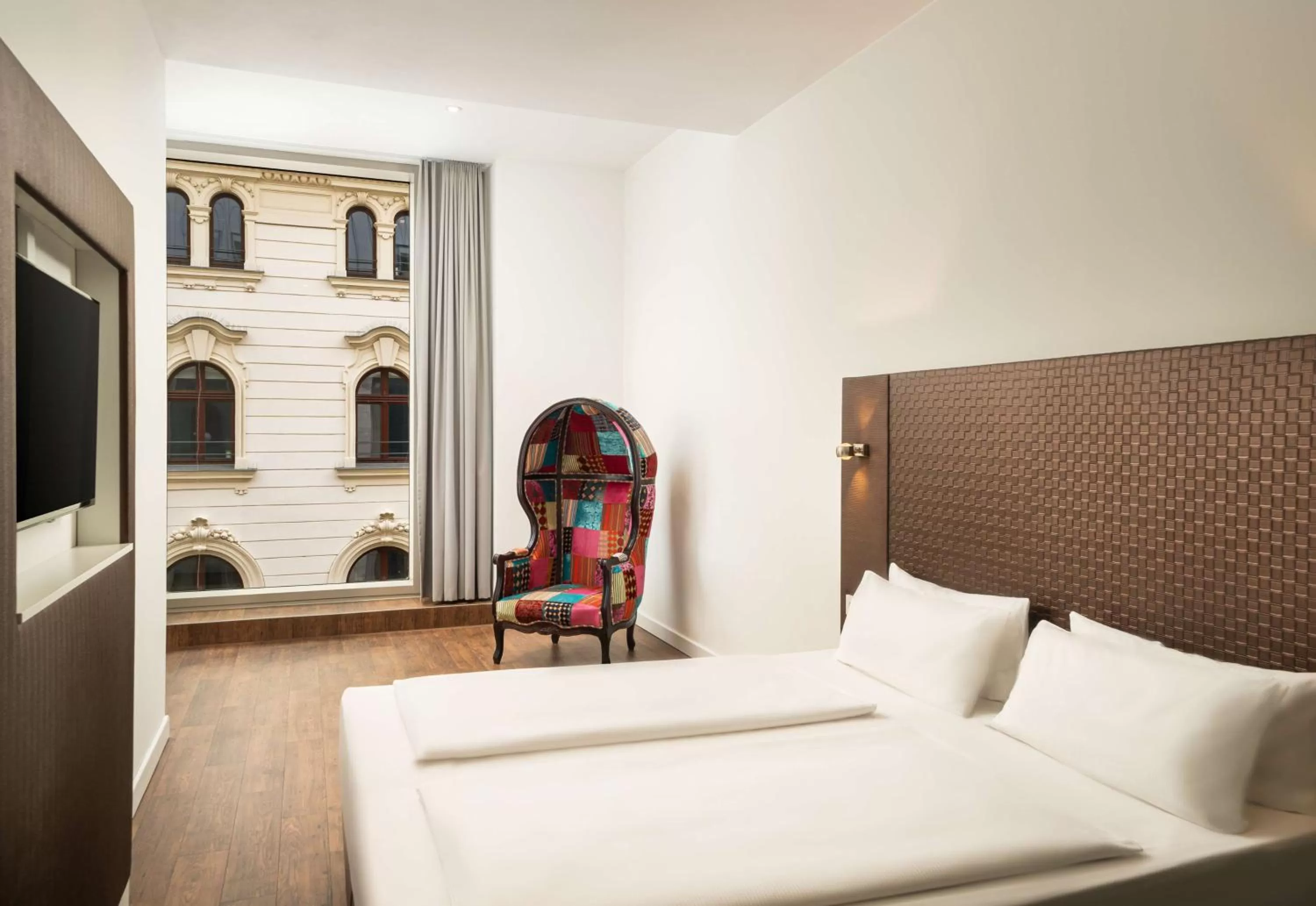 Bedroom, Bed in elaya hotel leipzig city center