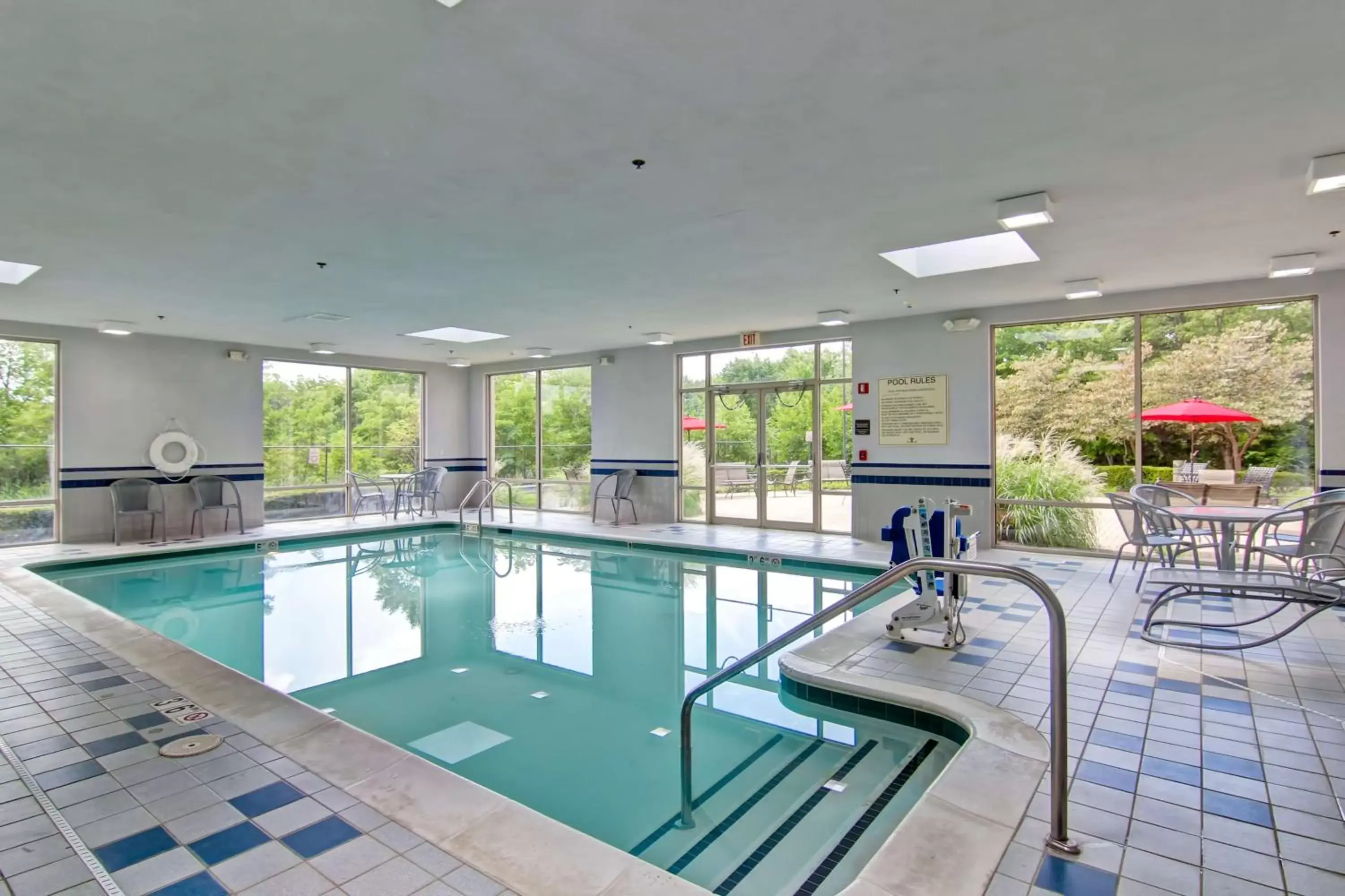 Pool view, Swimming Pool in Hampton Inn & Suites Leesburg