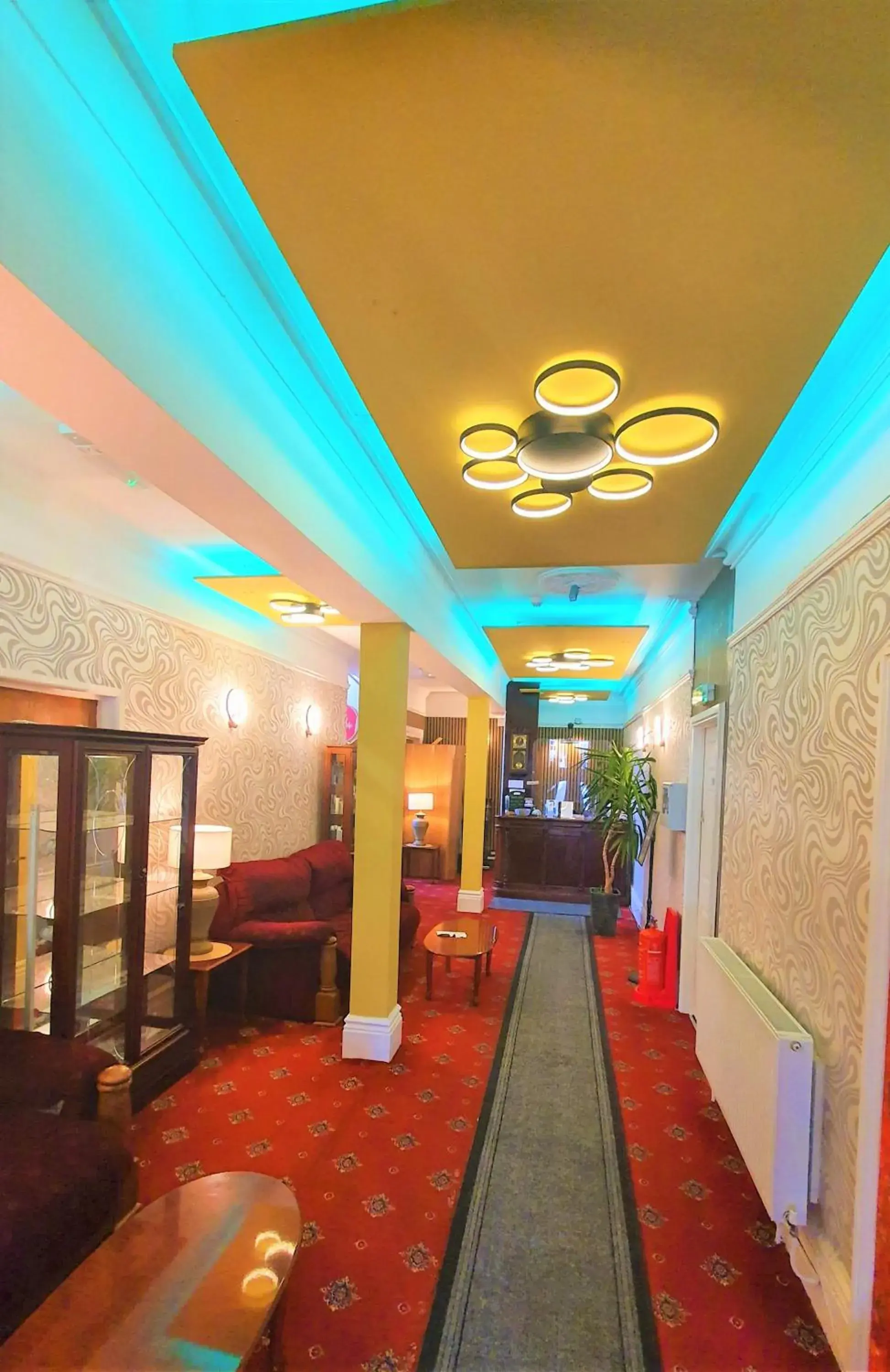 Seating area, Lobby/Reception in Yardley Manor Hotel