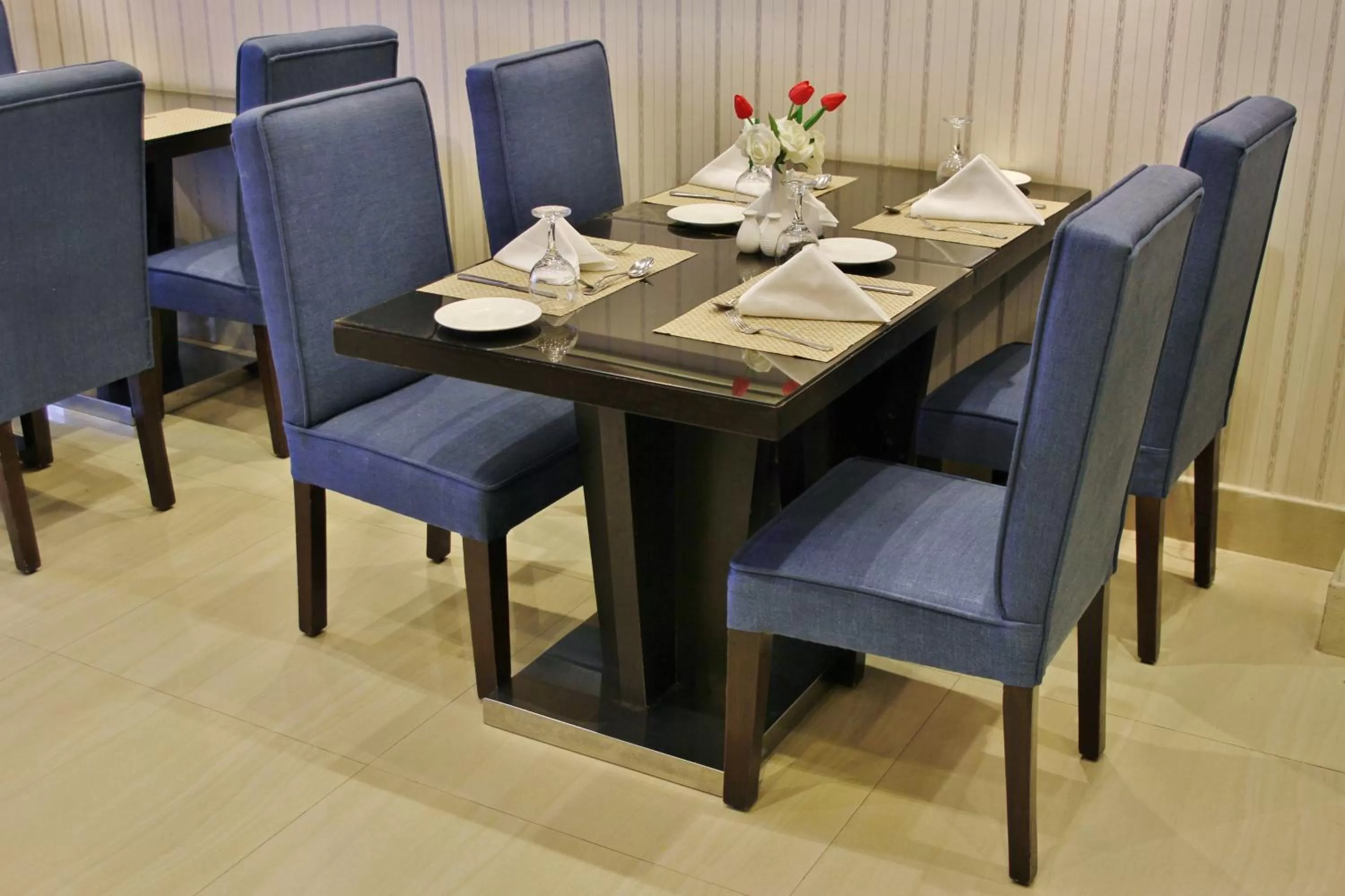 Food and drinks in Carawan Al Fahad Hotel