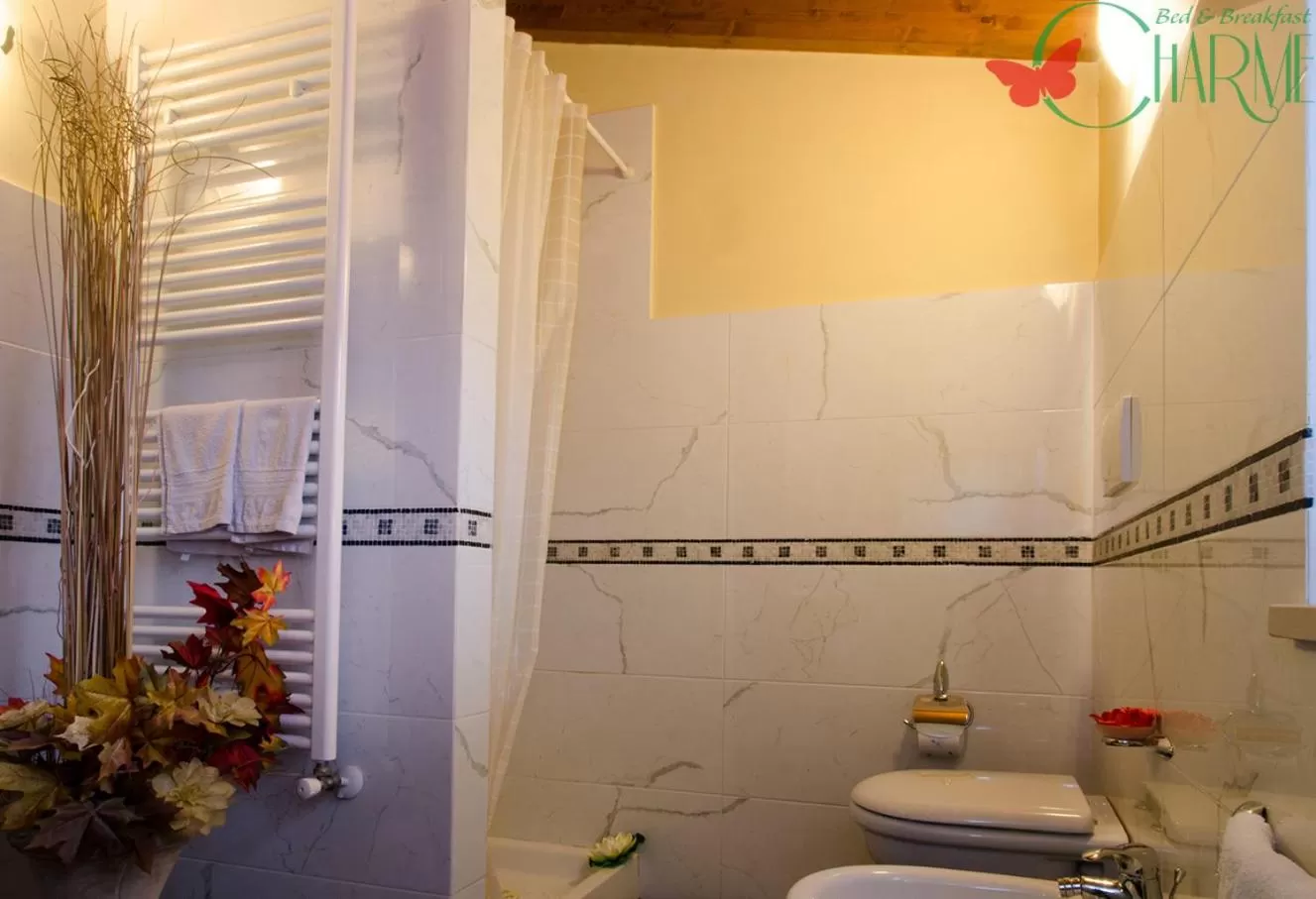 Bathroom in B&B Charme