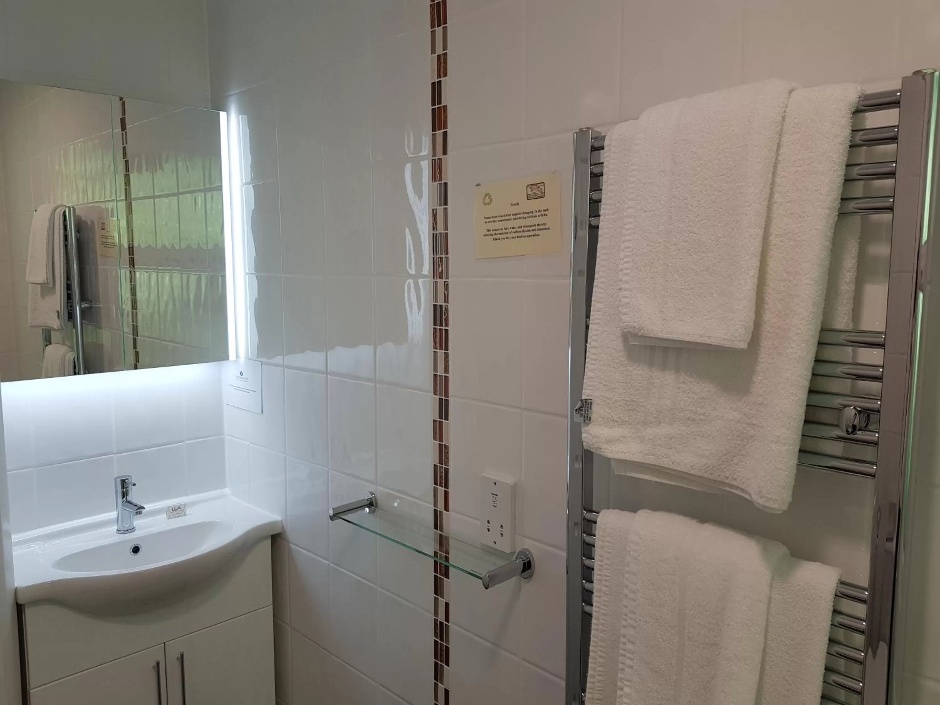 Bathroom in Welbeck Hotel & Apartments IOM