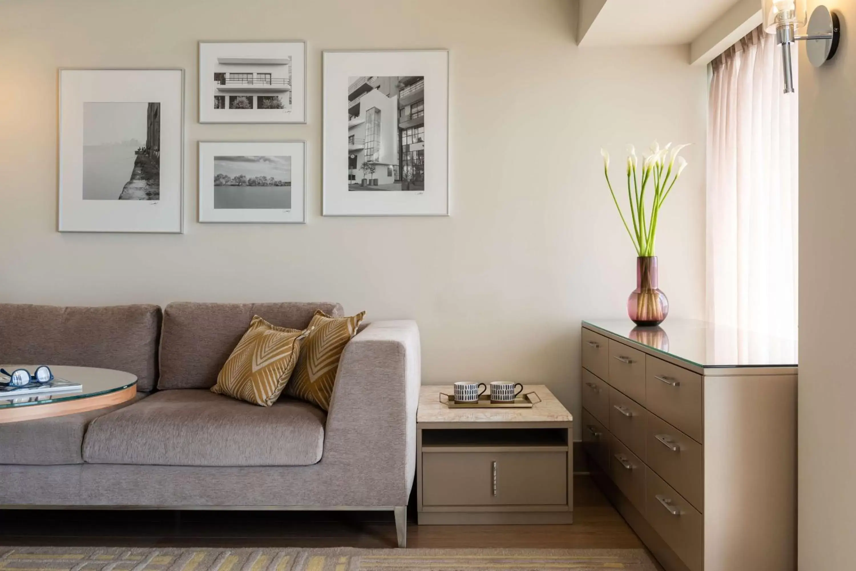 Living room, Seating Area in The Vista At Hilton Tel Aviv