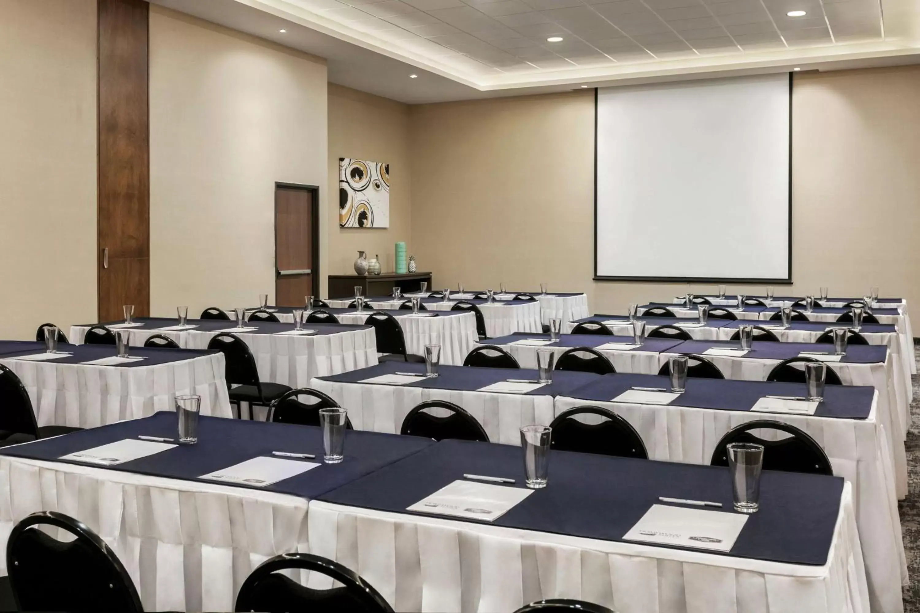 Meeting/conference room in Hampton Inn By Hilton Monterrey Apodaca