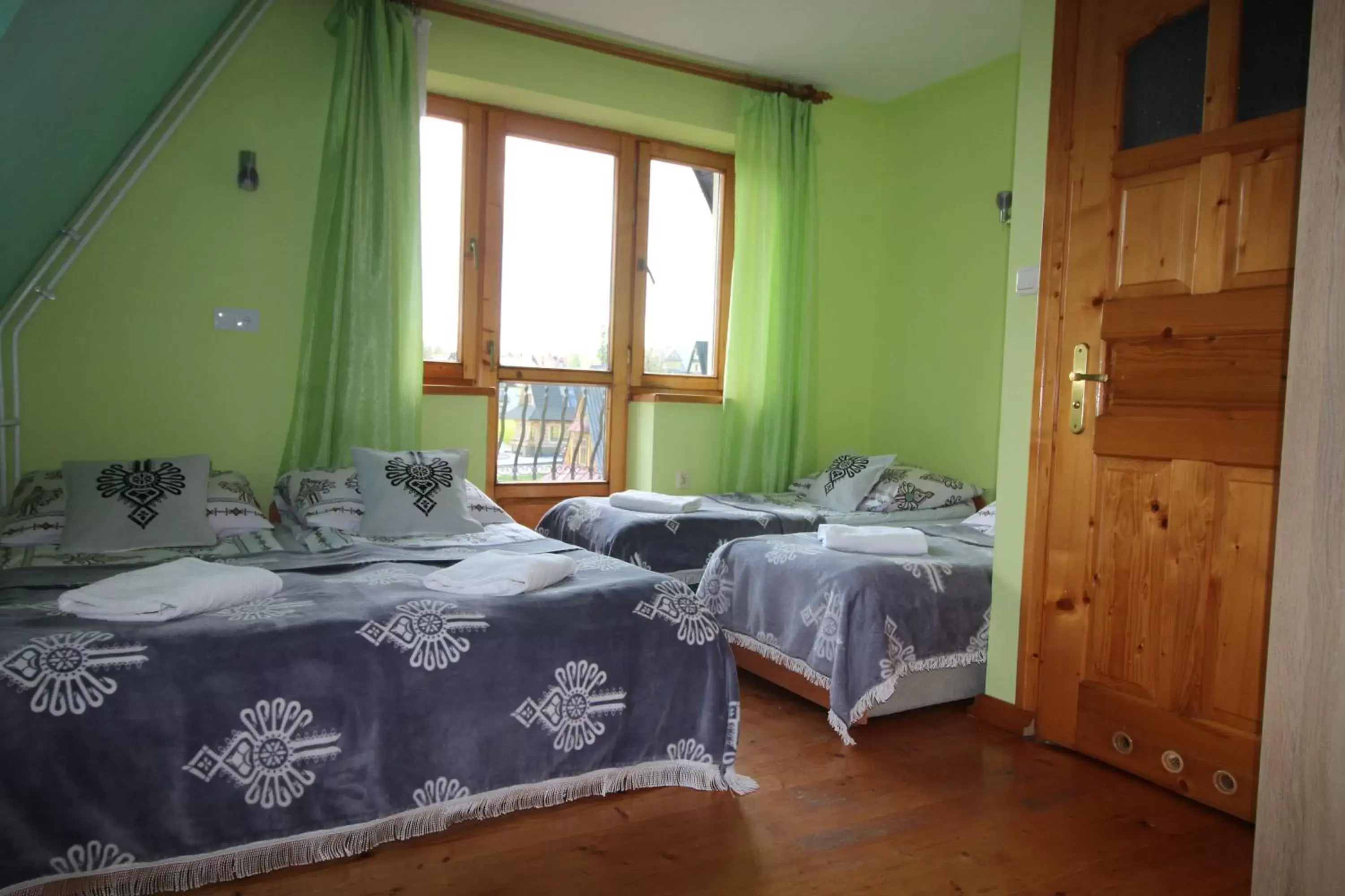 Quadruple Room with Balcony in DW U Wajdy Quadruple Room with Balcony in DW U Wajdy