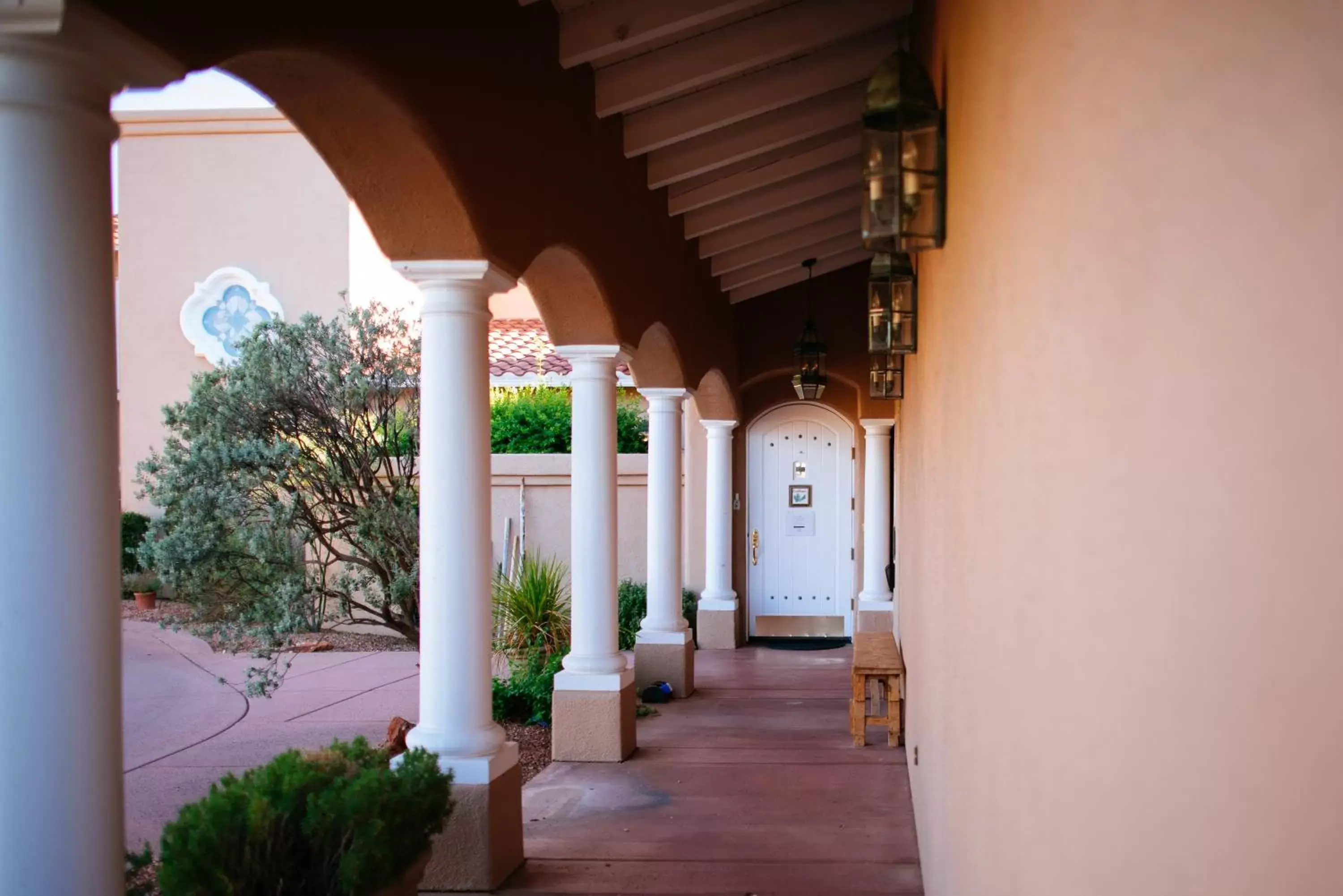 Lobby or reception, Patio/Outdoor Area in Canyon Villa Bed & Breakfast Inn of Sedona
