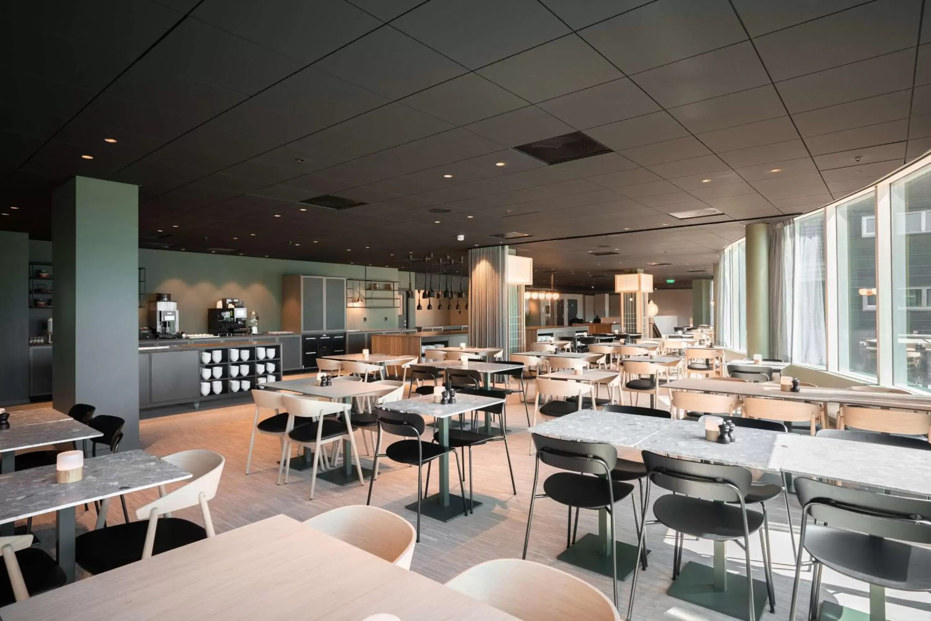 Restaurant/Places to Eat in Scandic Hamar