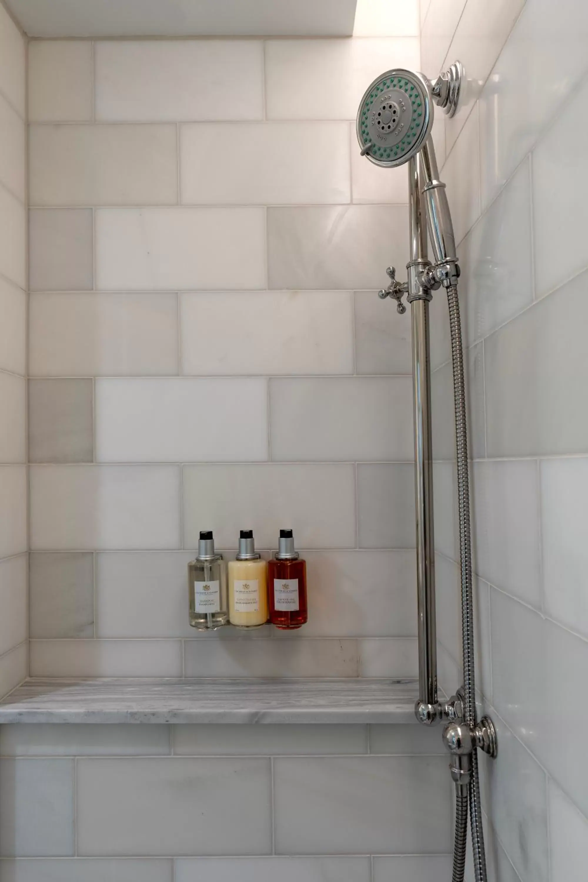 Shower, Bathroom in Hotel Monteleone