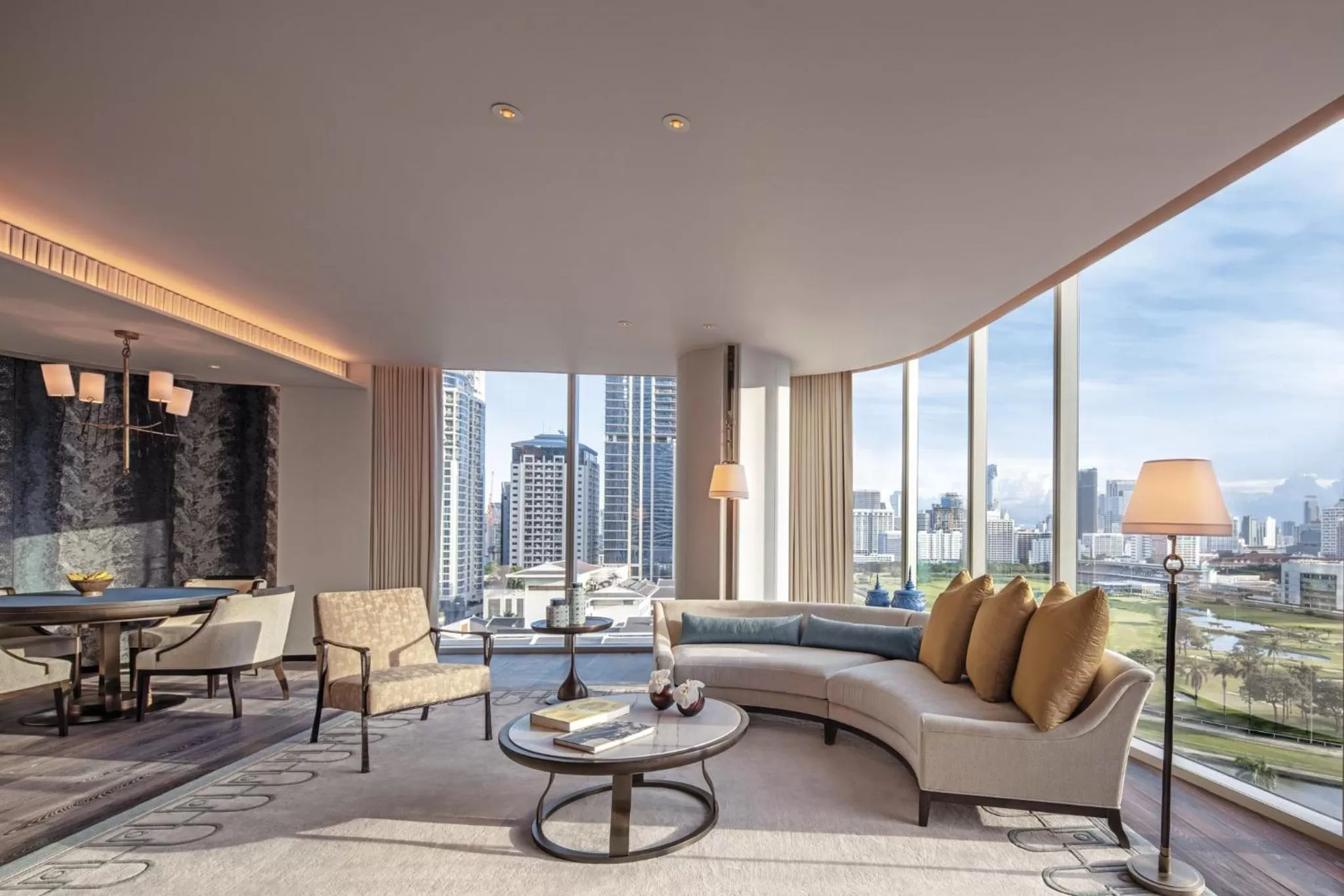 Living room in Waldorf Astoria Bangkok