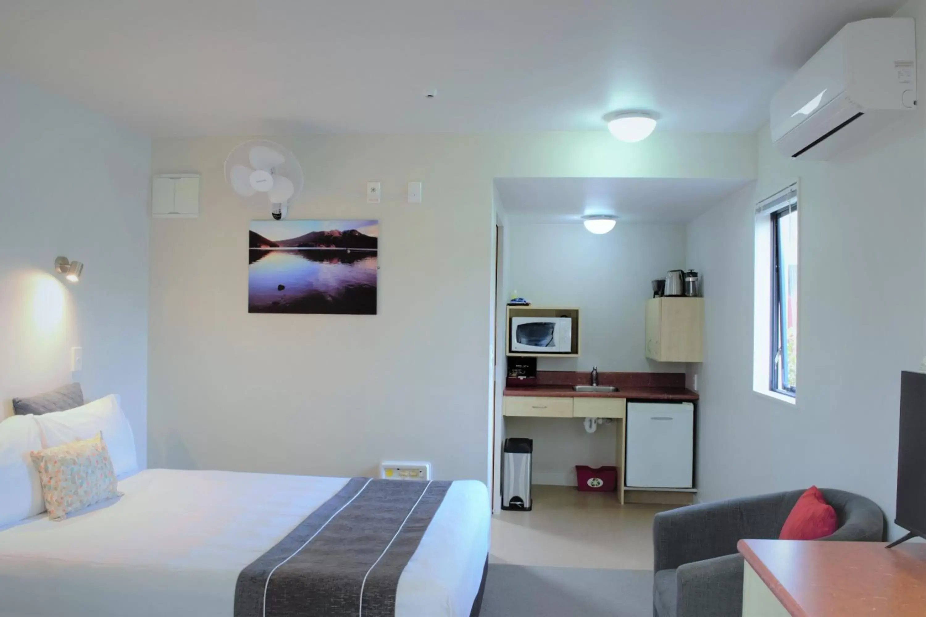 Photo of the whole room in Bella Vista Motel Taupo