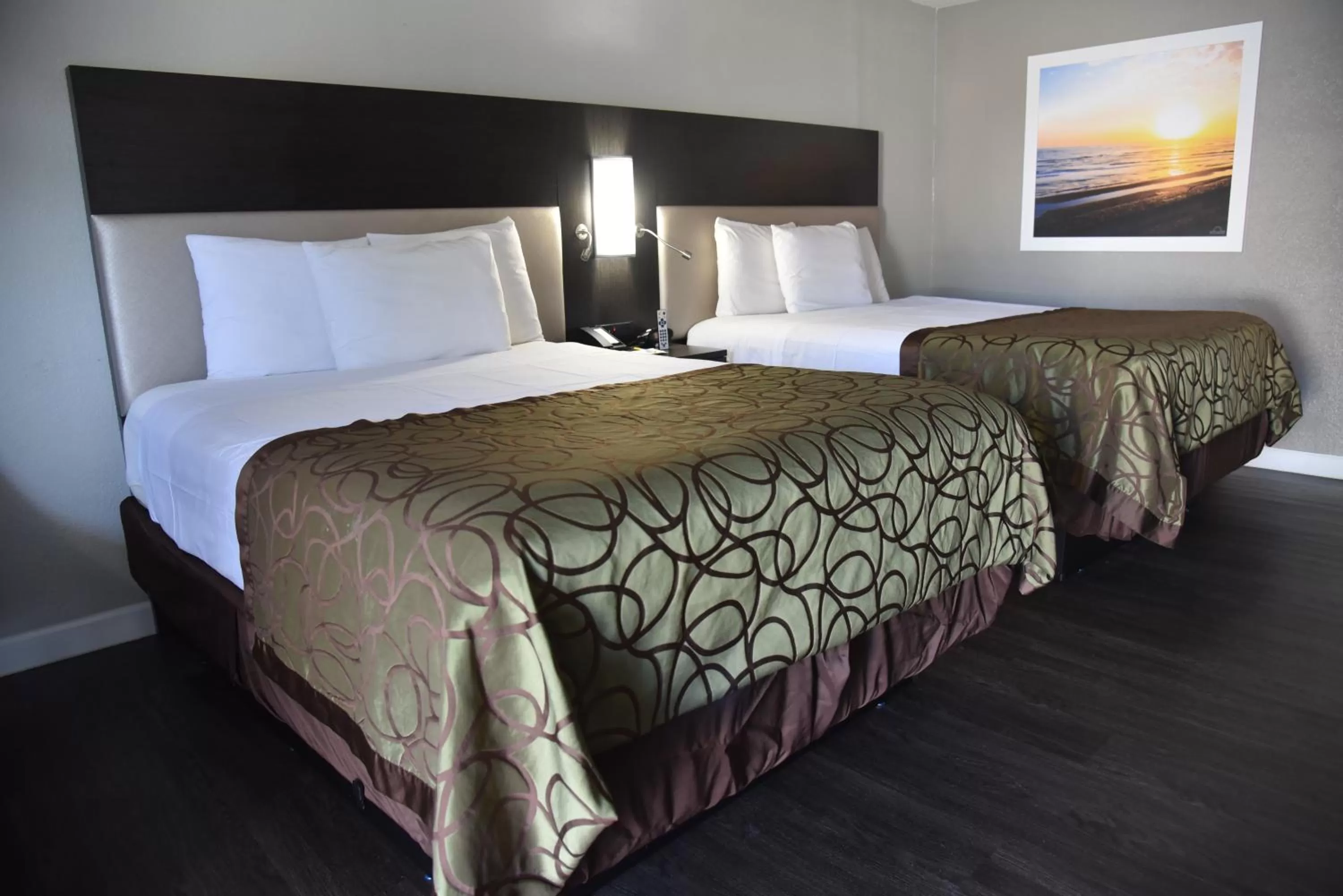 Bed in Days Inn by Wyndham Goose Creek