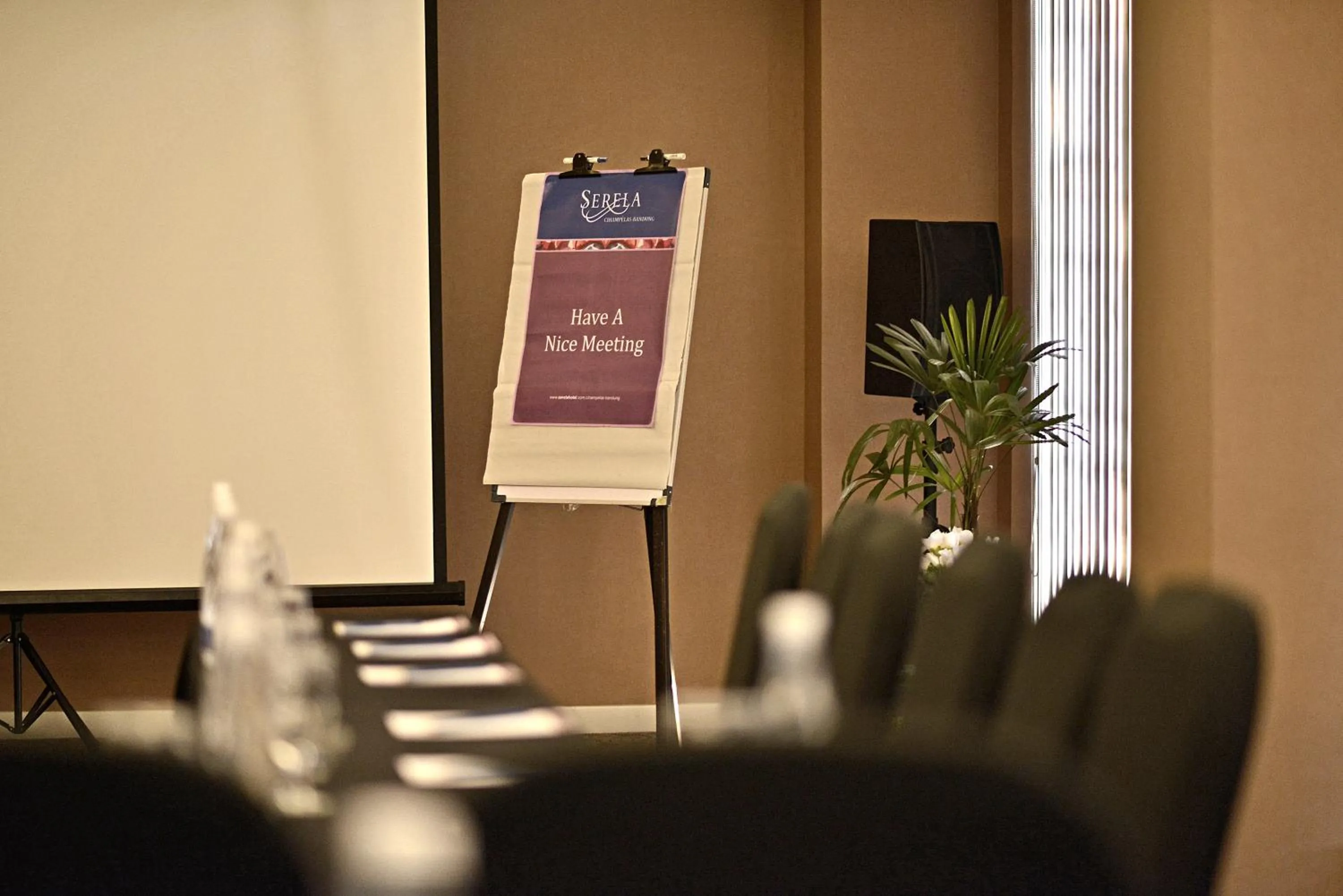 Area and facilities in Serela Cihampelas by KAGUM Hotels