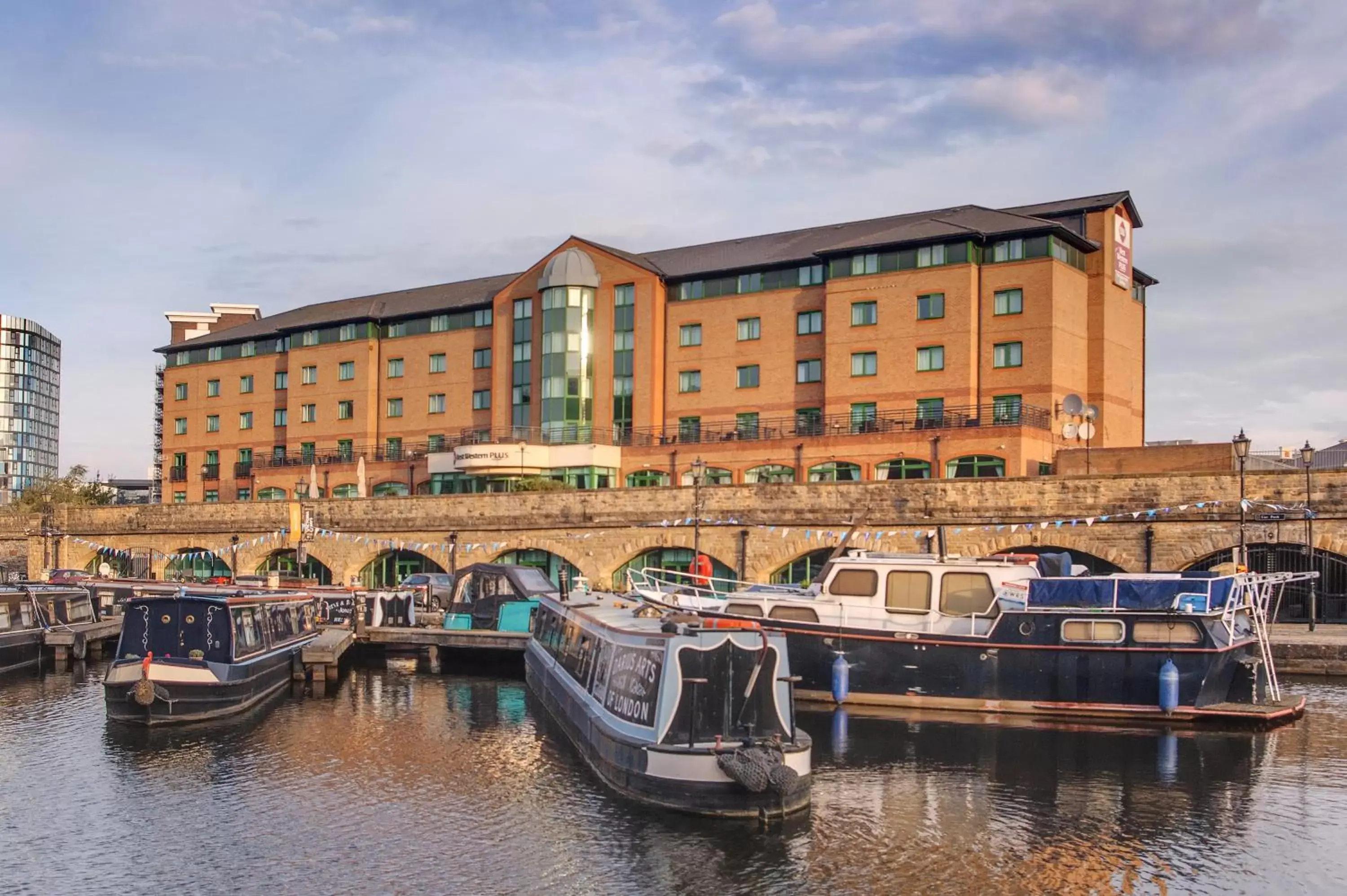 Property Building in Best Western Plus The Quays Hotel Sheffield