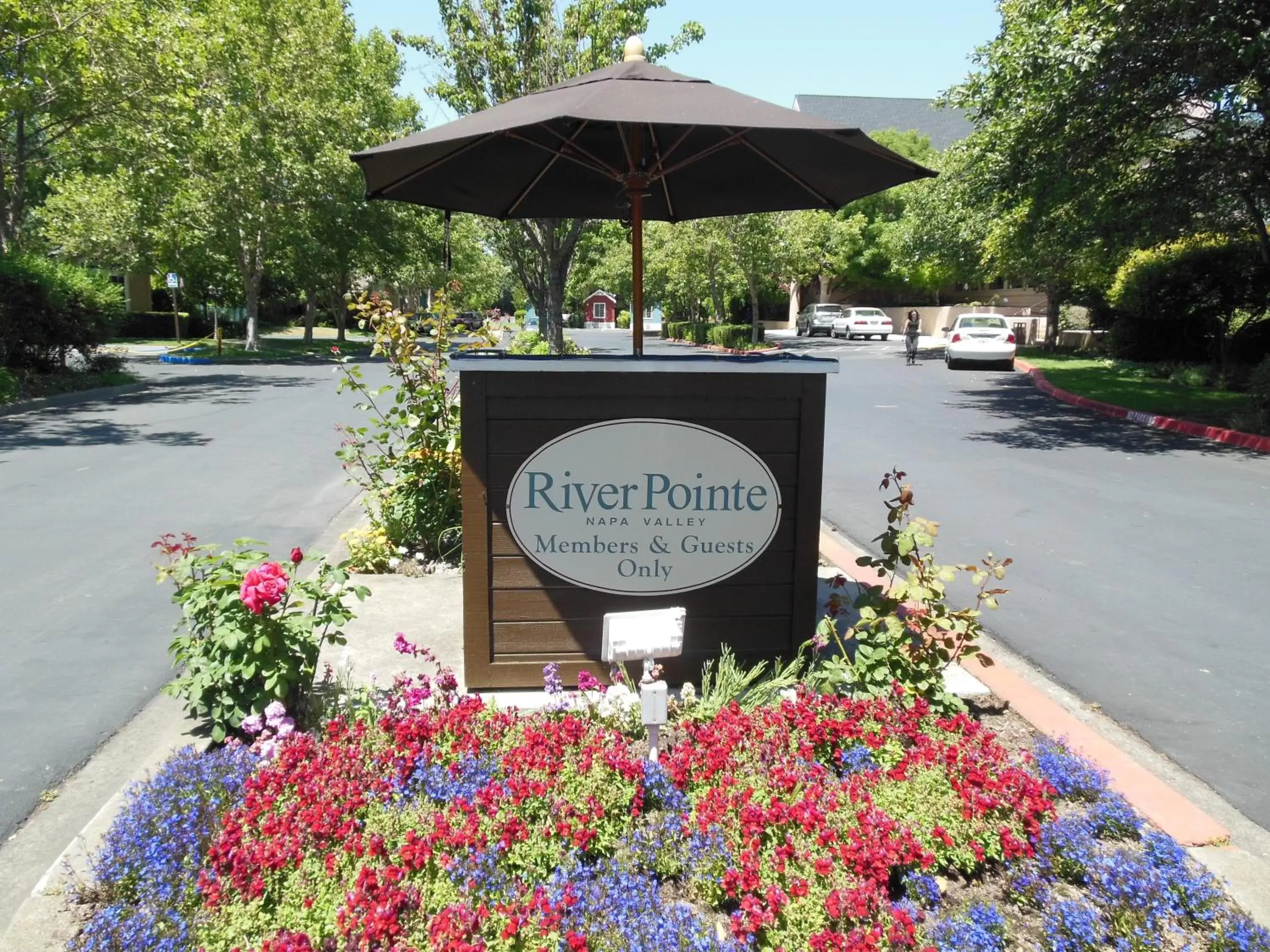 Facade/entrance in RiverPointe Napa Valley Resort