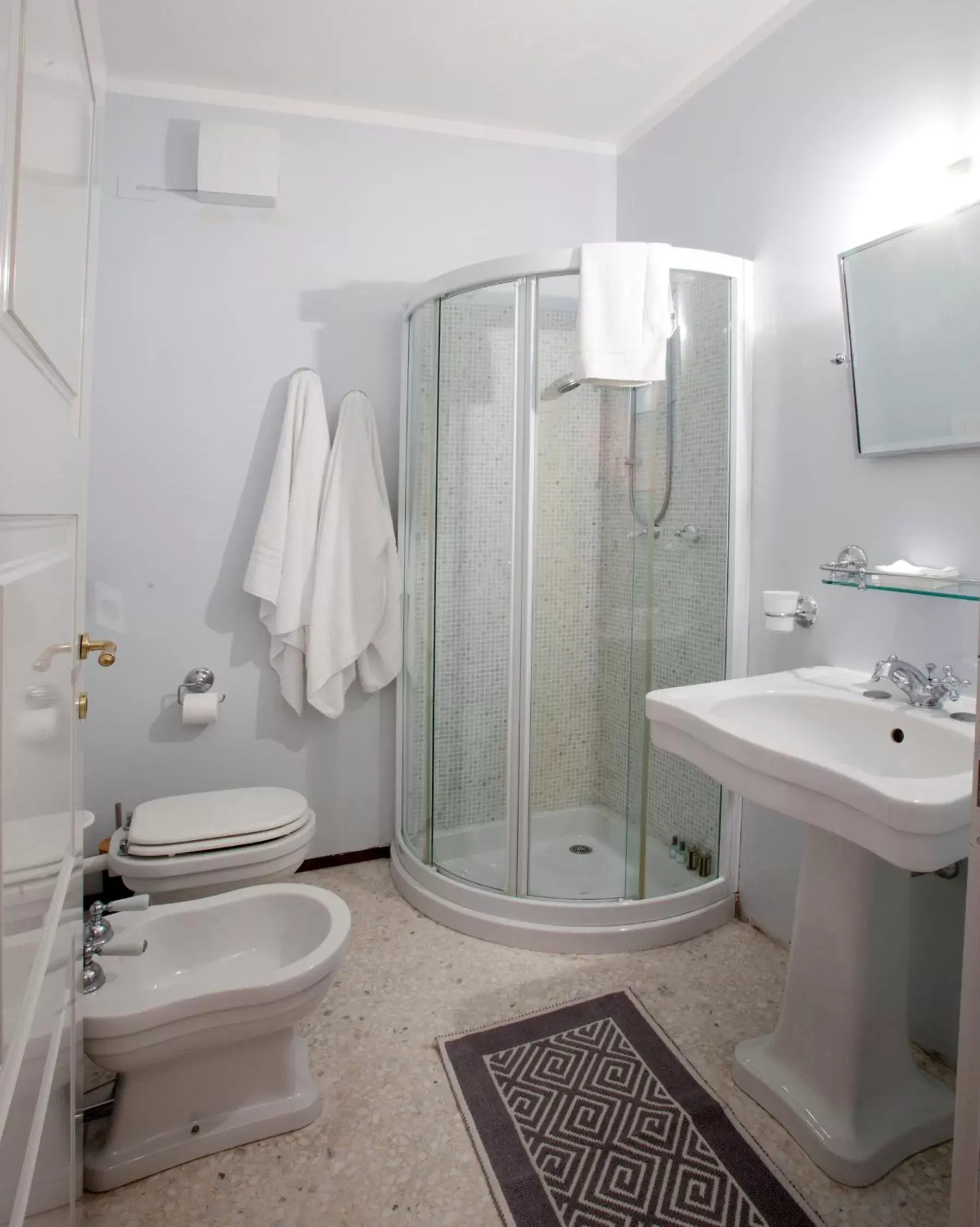 Bathroom in Villa Noctis