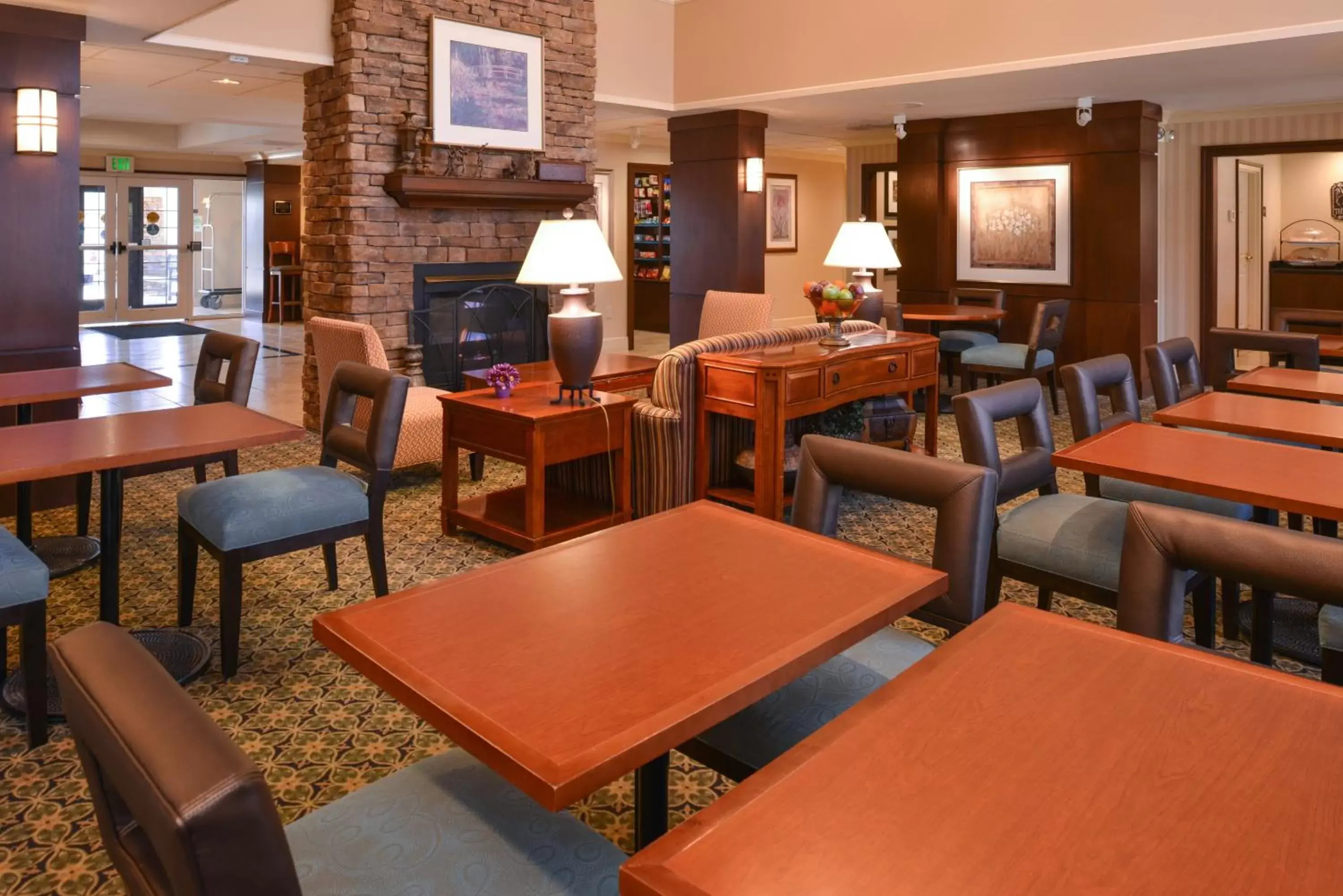 Property building, Restaurant/Places to Eat in Staybridge Suites Indianapolis-Airport, an IHG Hotel