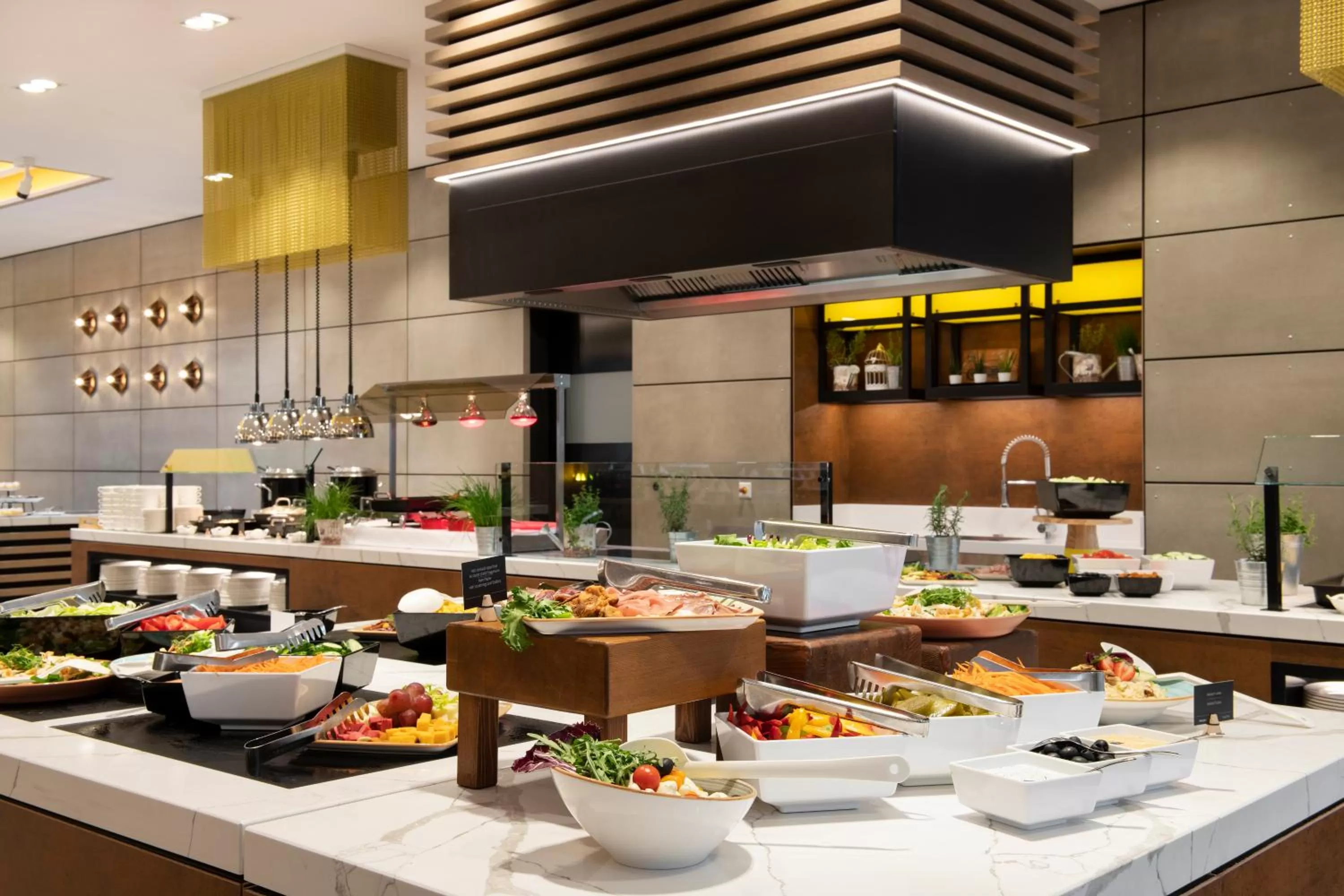 Restaurant/places to eat in Danubius Hotel Helia