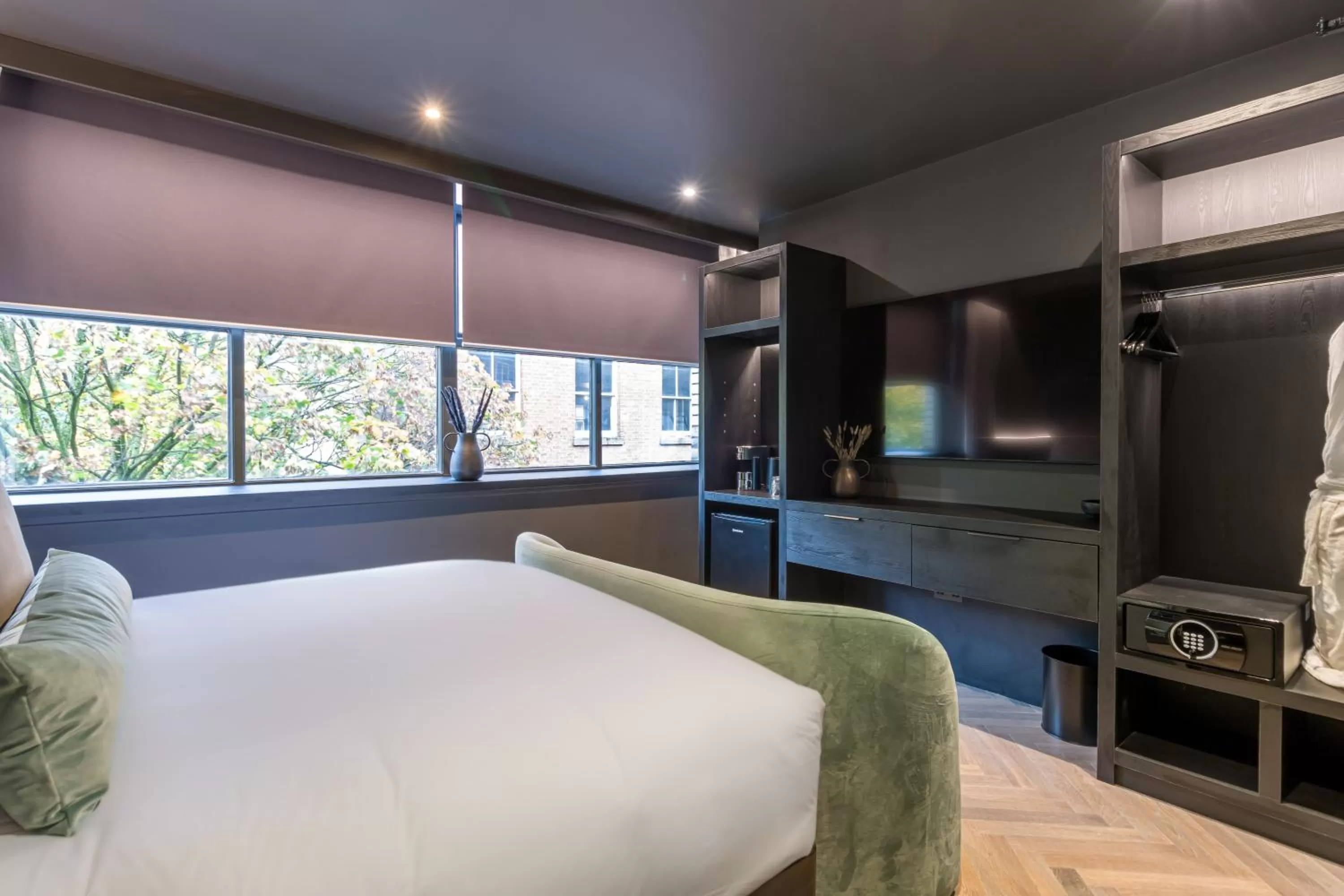 Photo of the whole room, Bed in Velvet Hotel Manchester, WorldHotels Crafted