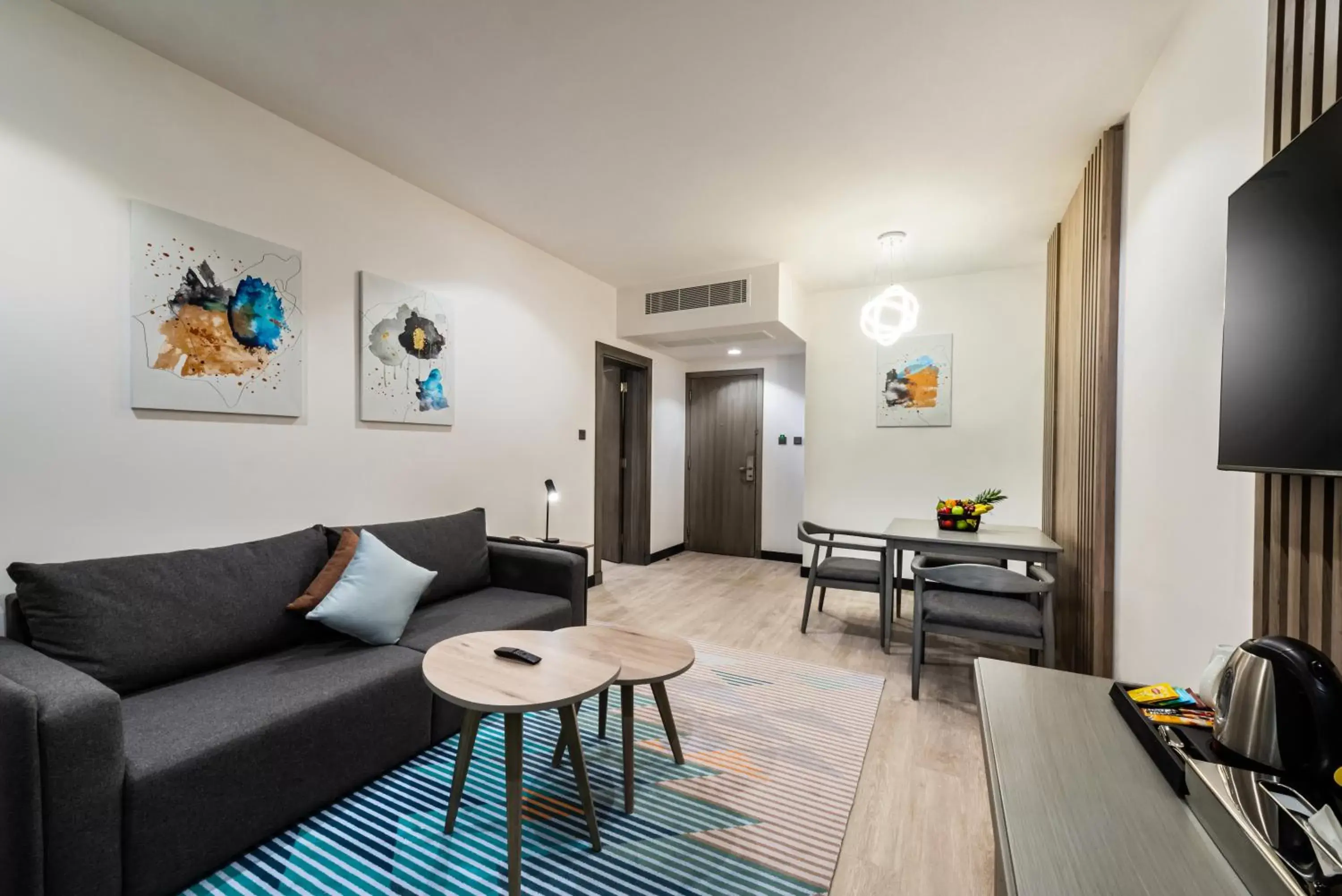 Living room in Holiday Inn Riyadh Al Qasr by IHG Living room in Holiday Inn Riyadh Al Qasr by IHG