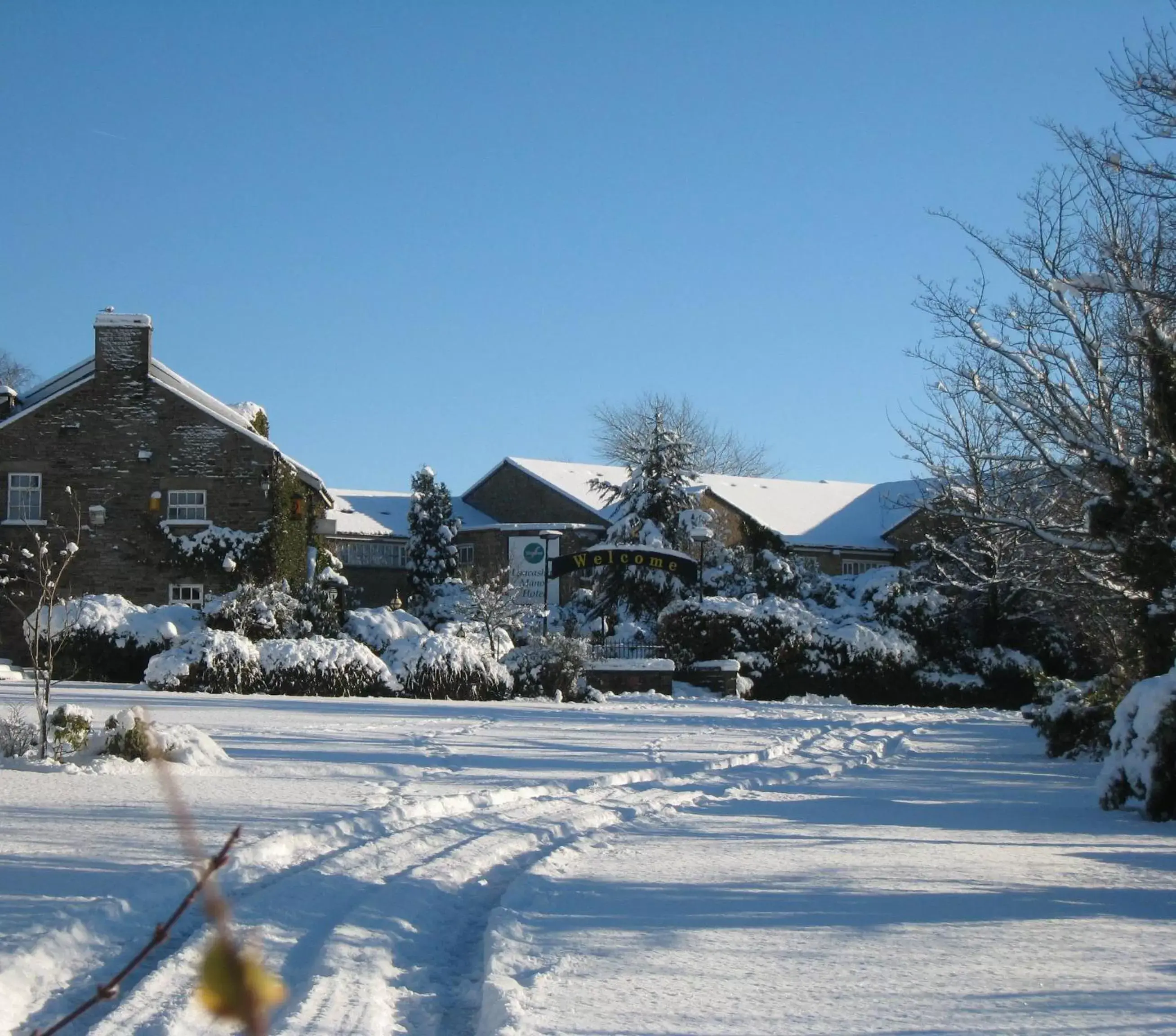 Facade/entrance, Winter in B/W Plus Lancashire Manor Hotel