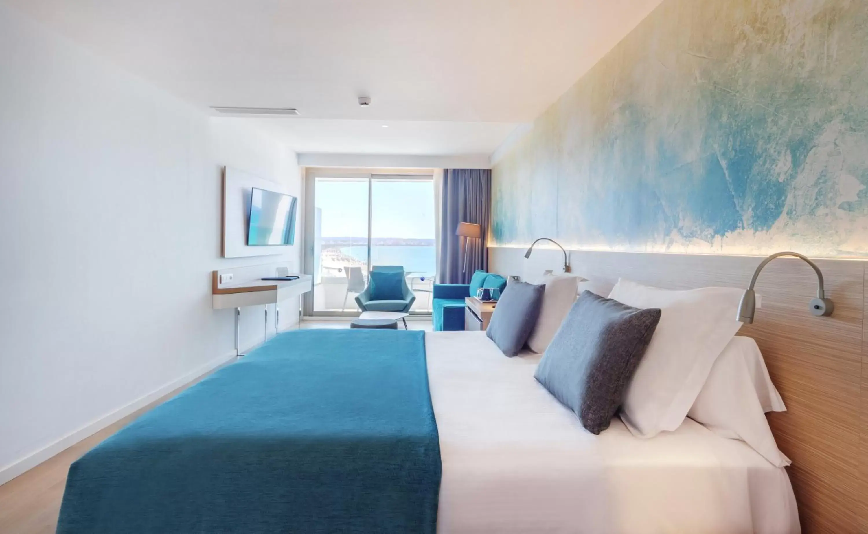 Sea view, Bed in Aparthotel Fontanellas Playa Sea view, Bed in Aparthotel Fontanellas Playa