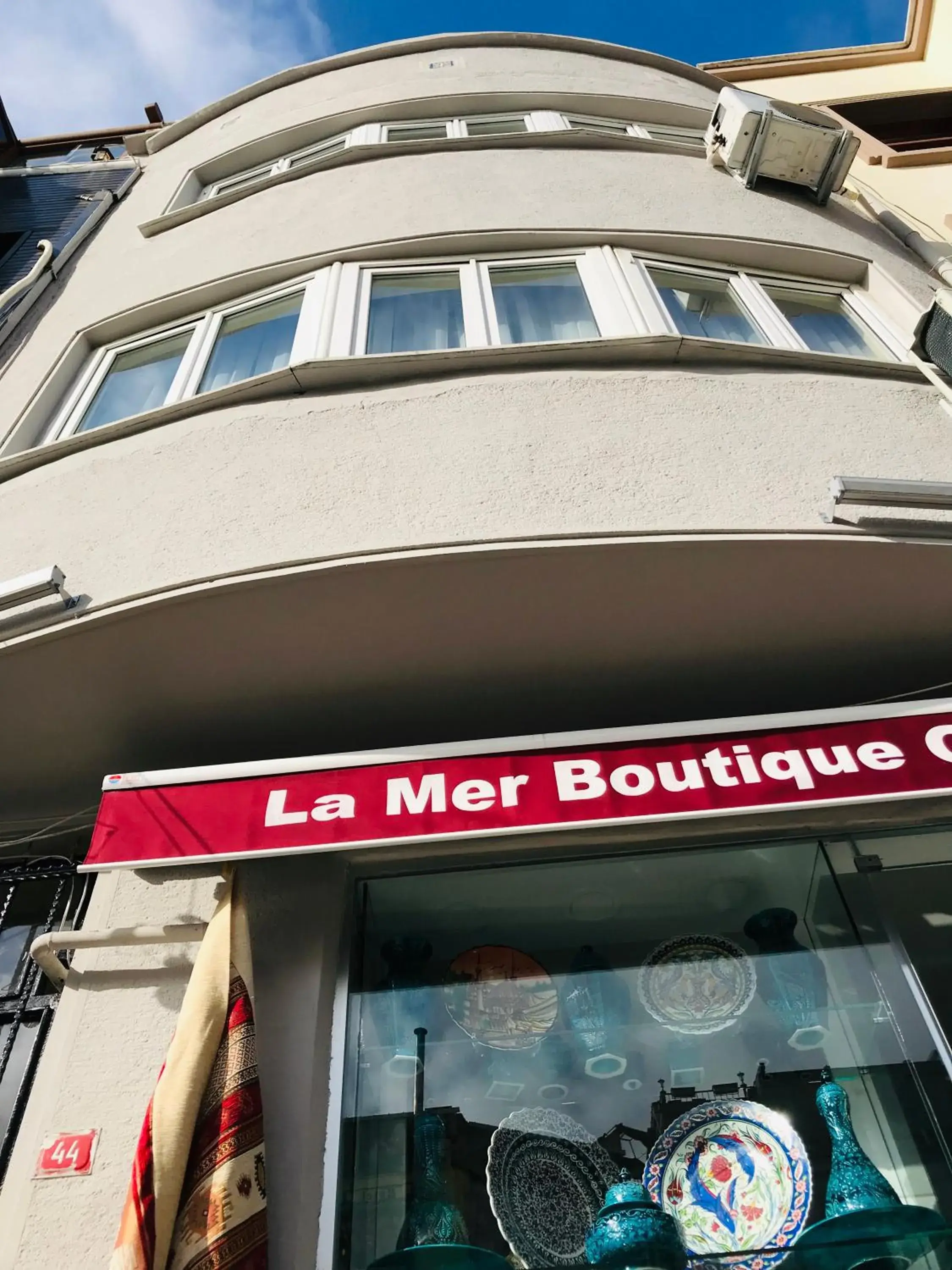 Property building in La Mer Boutique Hotel & Guesthouse