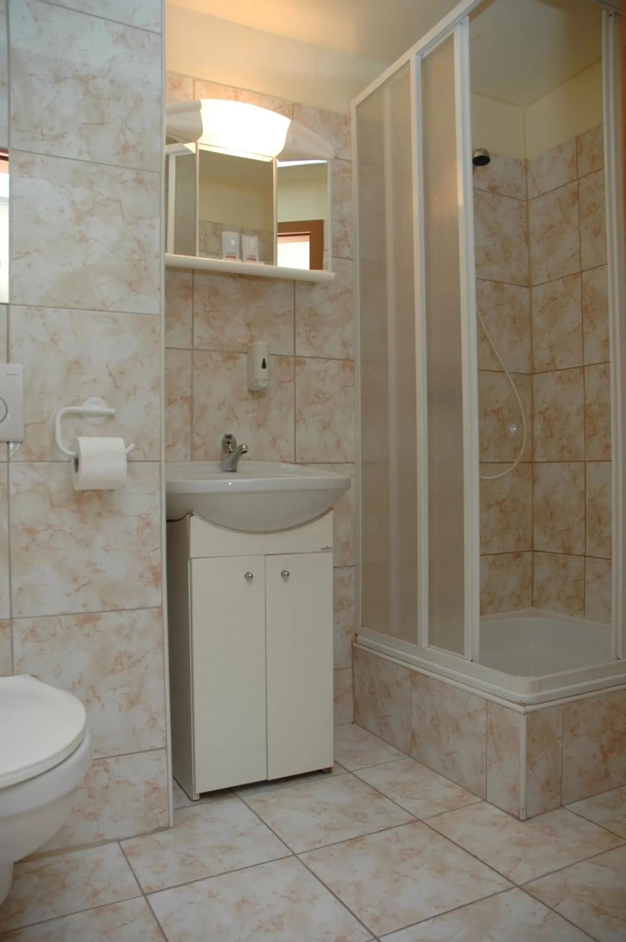 Double Room in Atlantic Hotel Double Room in Atlantic Hotel