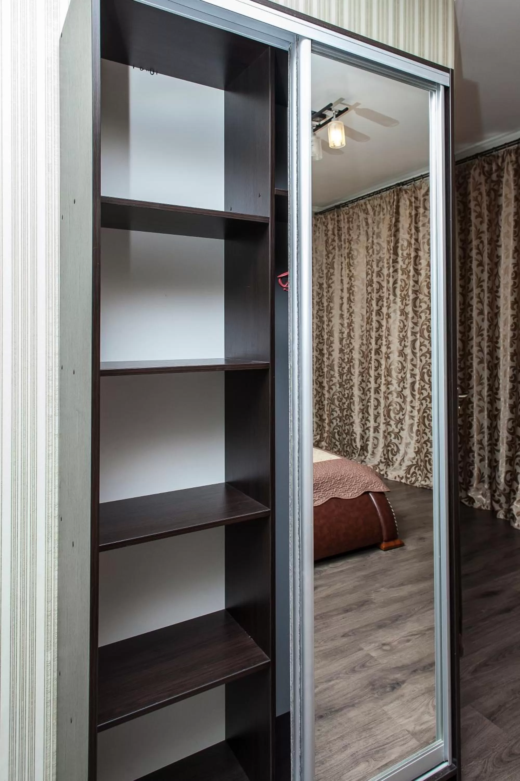 Decorative detail, Bed in Chyhorinskyi Hotel