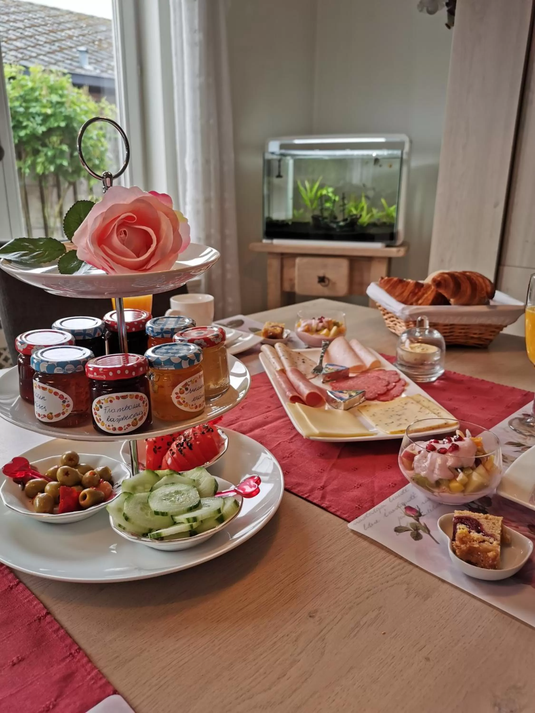 Breakfast in La Rose