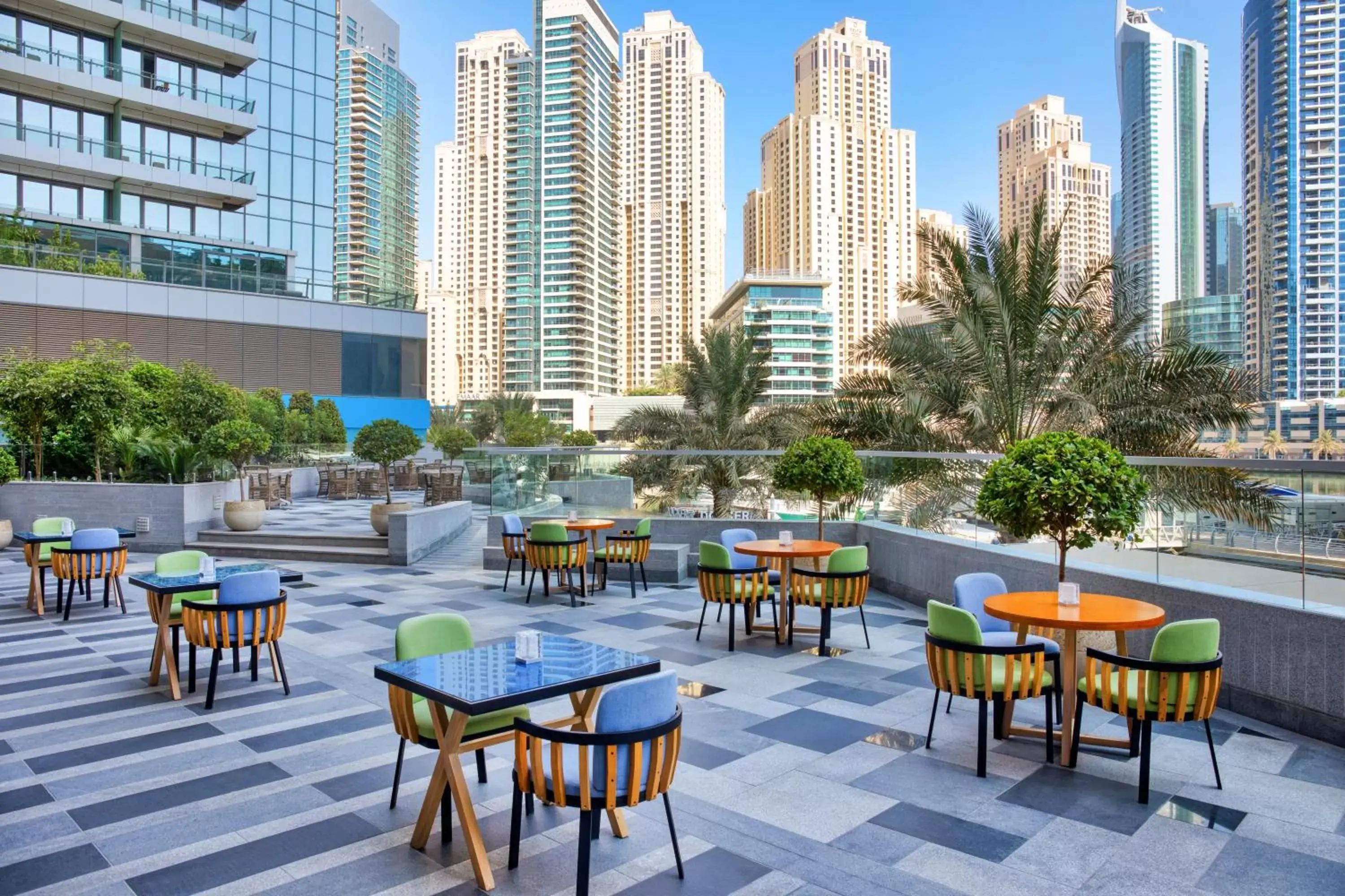 Balcony/Terrace, Restaurant/Places to Eat in Crowne Plaza Dubai Marina, an IHG Hotel