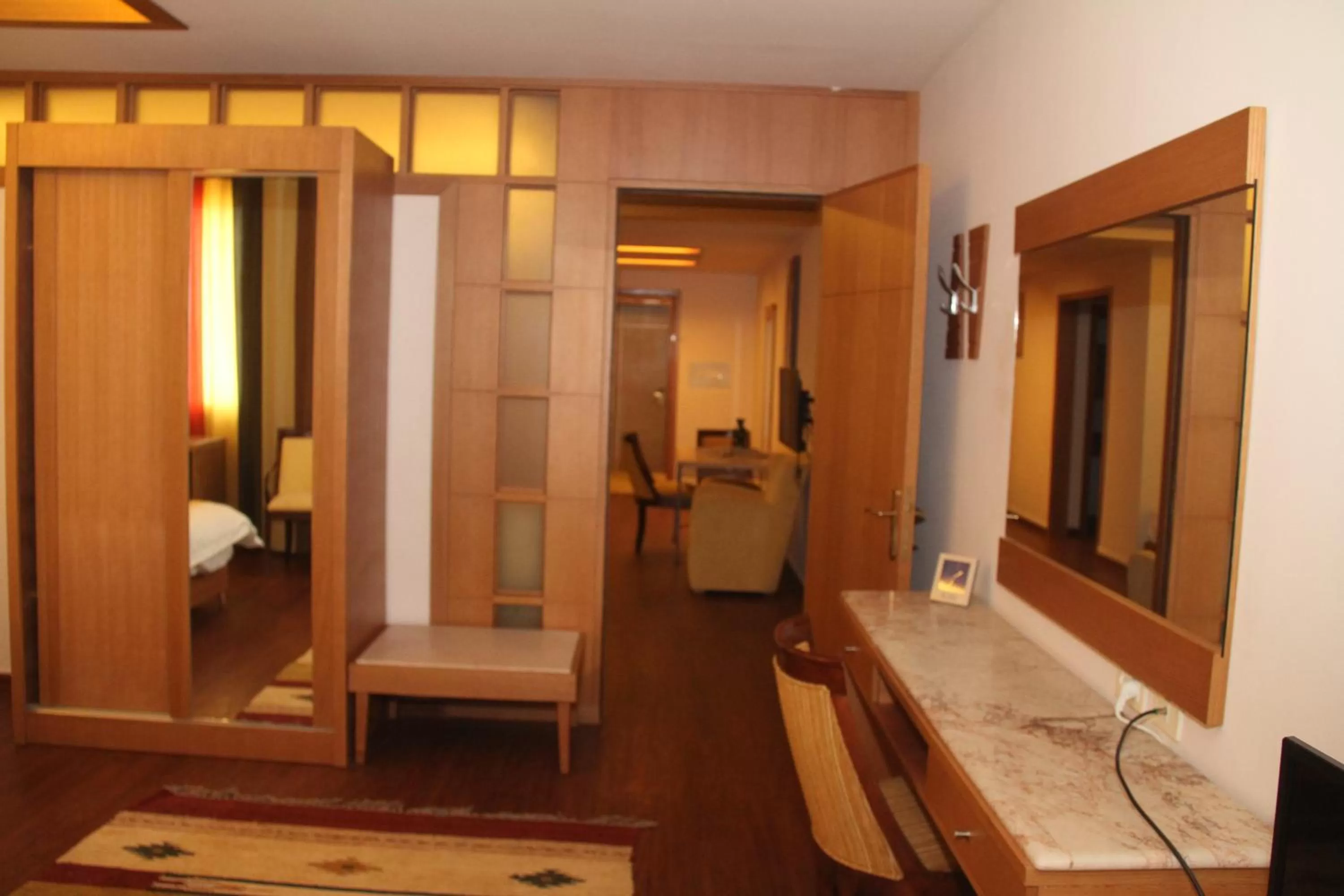 Library in Saleem Afandi Hotel