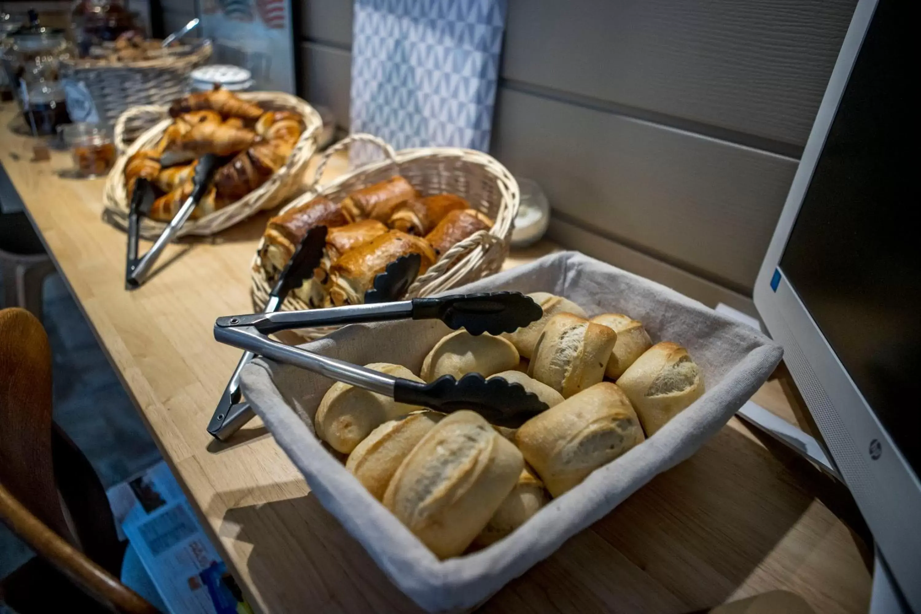 Breakfast in Ostal Pau Universite - Sure Hotel Collection by Best Western Breakfast in Ostal Pau Universite - Sure Hotel Collection by Best Western