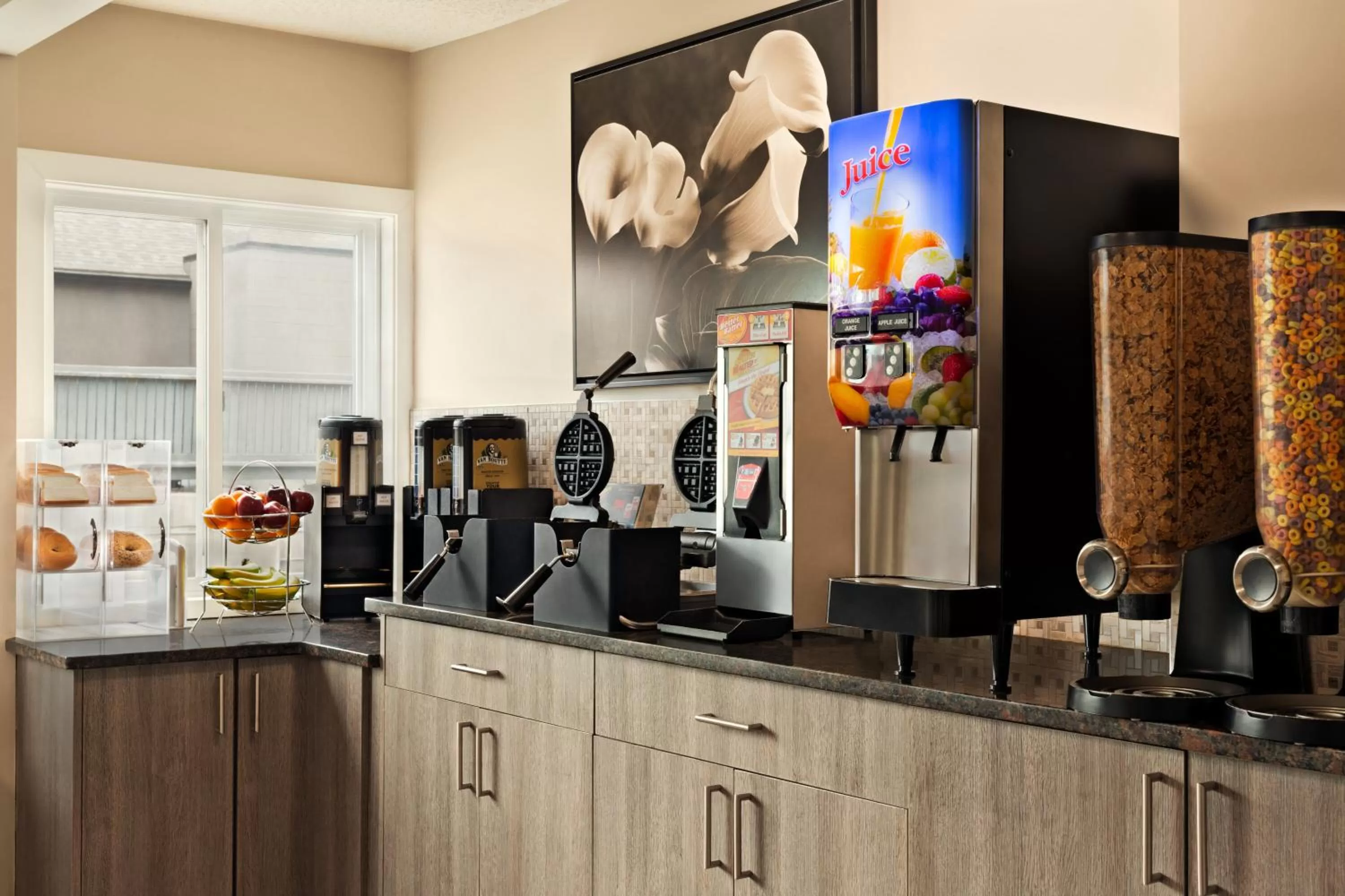 Breakfast in Travelodge by Wyndham Calgary South