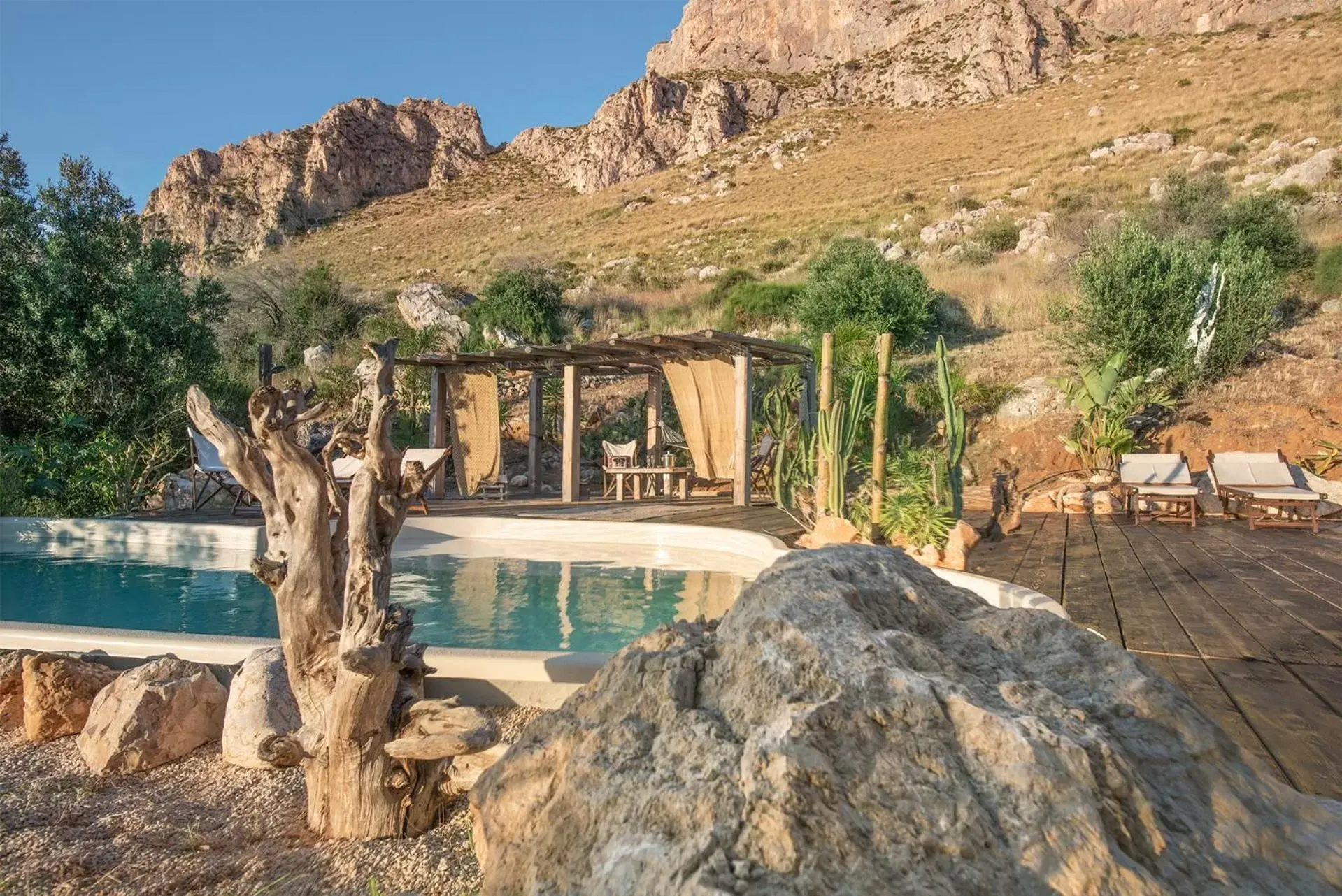 Solarium, Swimming Pool in Naturarte Suites