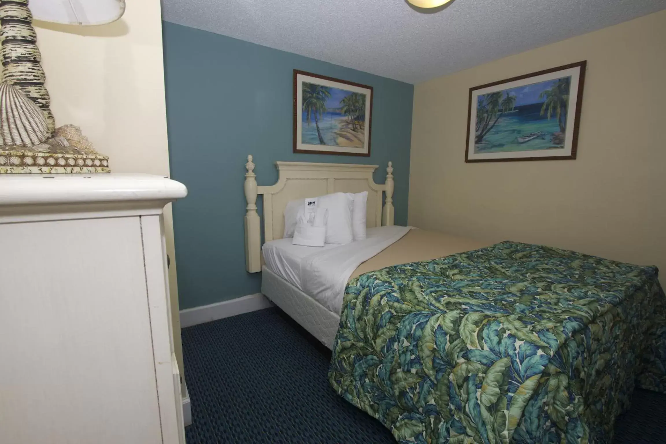 Bed, Room Photo in Peppertree by the Sea by Capital Vacations